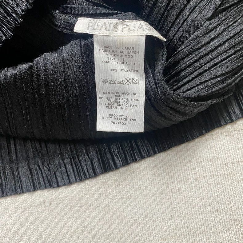 Issey Miyake Issey Miyake size:3 black dress Size XS / US 0-2 / IT 36-38 - 4 Thumbnail