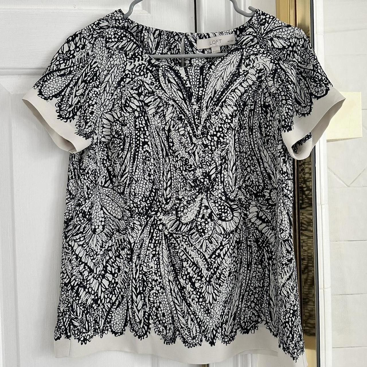 Designer LOFT Women's White and Multi Tshirt Size S / US 4 / IT 40 - 1 Thumbnail