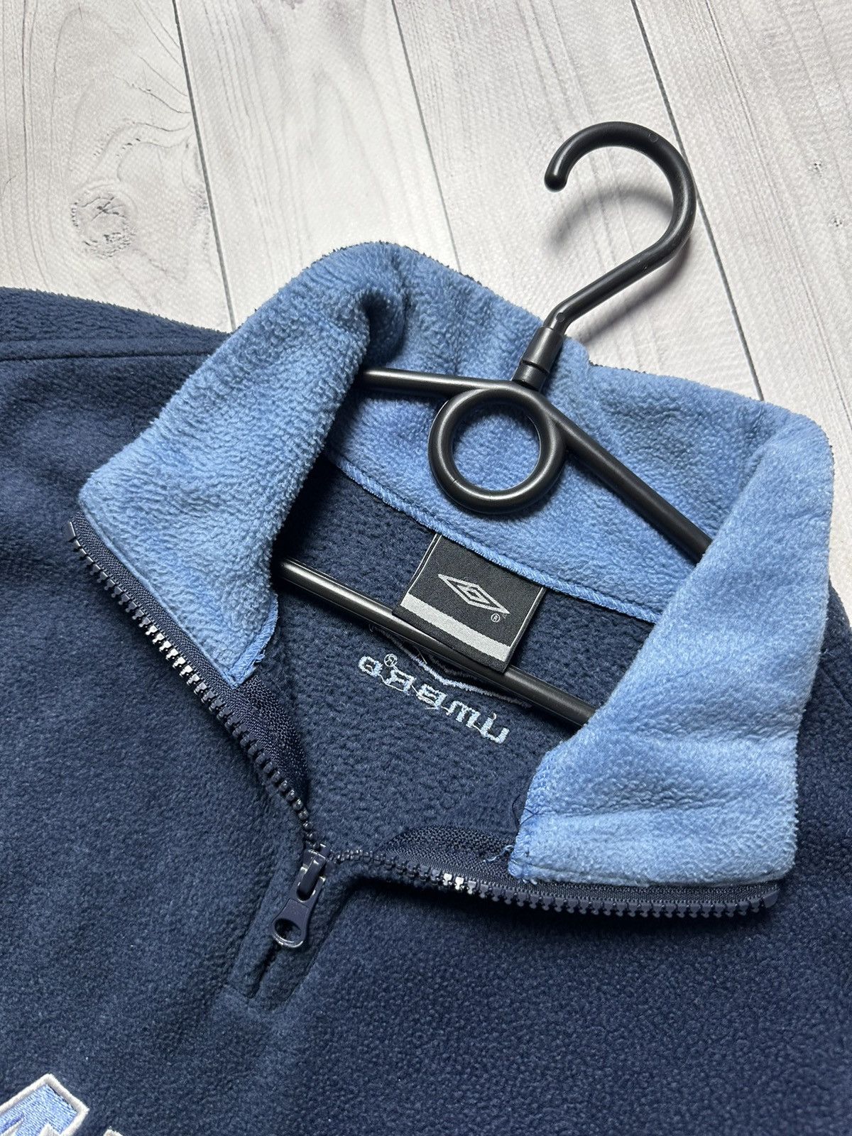 Umbro × Vintage Vintage Umbro navy fleece jacket big logo size L Size US L / EU 52-54 / 3 - 4 Thumbnail