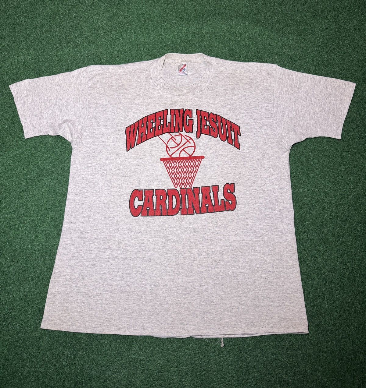 Vintage Wheeling Jesuit Cardinals College Basketball NCAA T Shirt Size US XXL / EU 58 / 5 - 1 Thumbnail