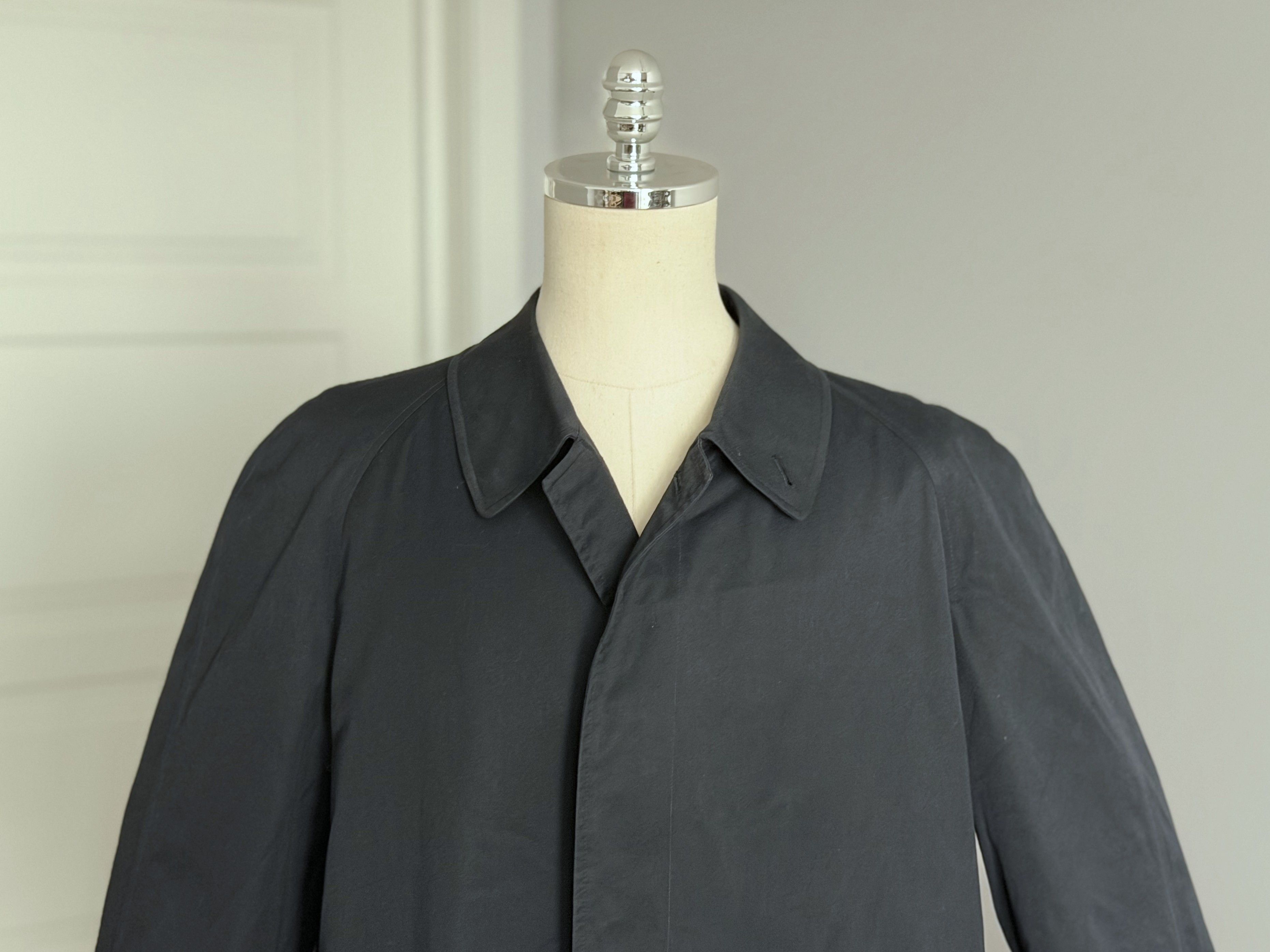 Burberry Vintage BURBERRYS London Long Coat Made In England Navy Size US XL / EU 56 / 4 - 2 Thumbnail