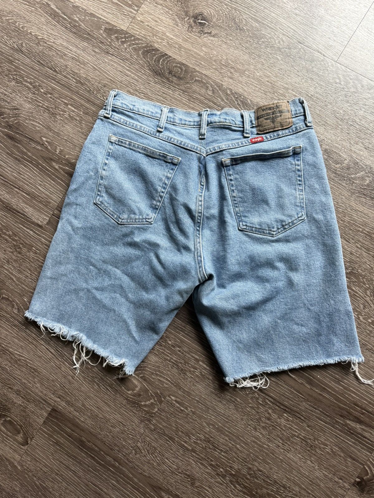 Wrangler Vintage blue wrangler shorts Size US 34 / EU 50 - 2 Thumbnail