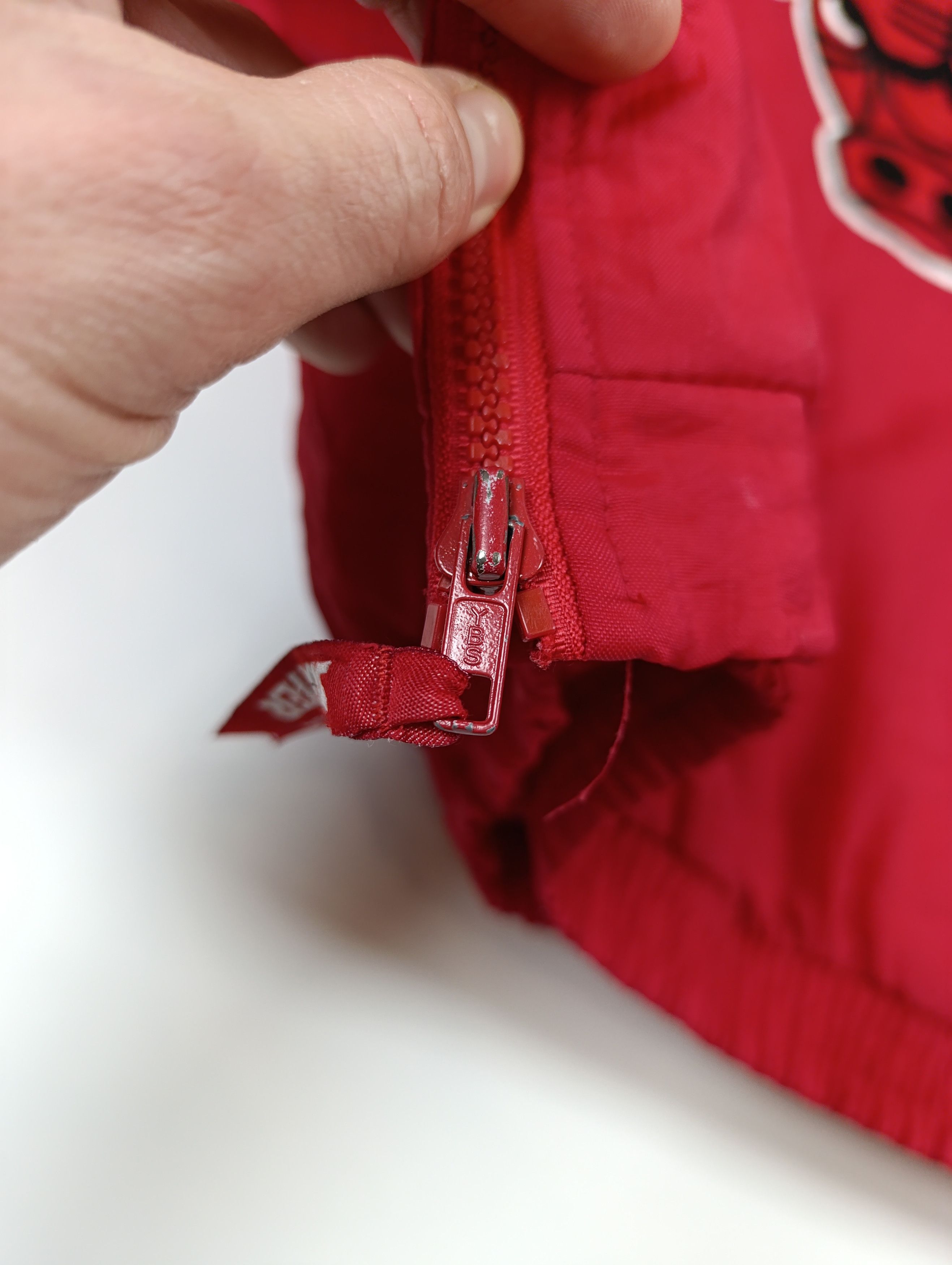 Starter VINTAGE 90S STARTER CHICAGO BULLS JACKET KANGAROO POCKET Size US XL / EU 56 / 4 - 8 Thumbnail