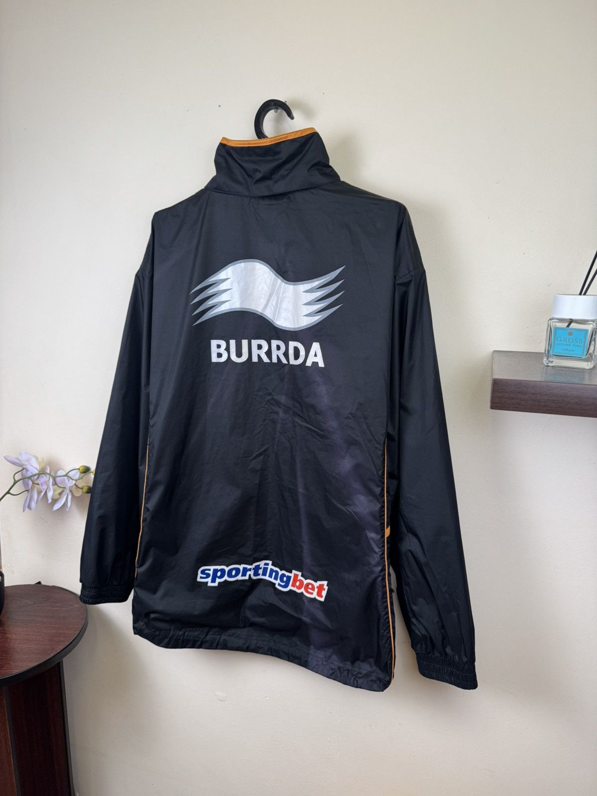 Other WOLVERHAMPTON WOLVES 2011/2012 FOOTBALL JACKET BURRDA sz XL Size US XL / EU 56 / 4 - 17 Thumbnail