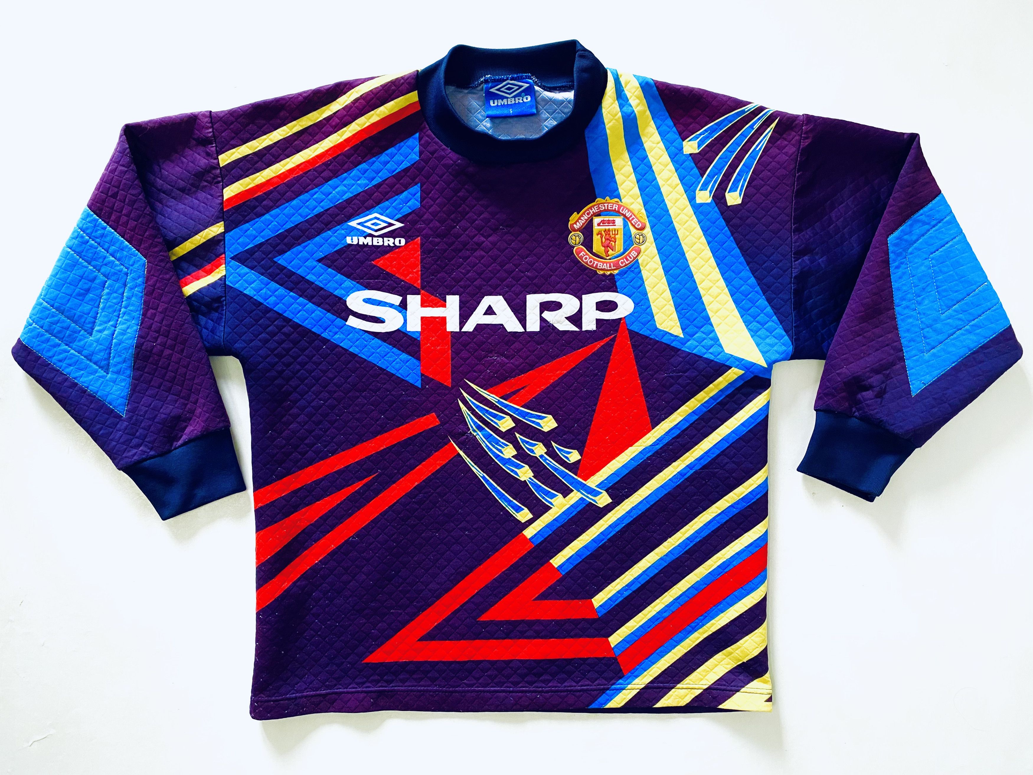 image of Manchester United Goalkeeper Jersey Shirt Jersey 1992 - 1993 in Purple, Men's (Size Small)