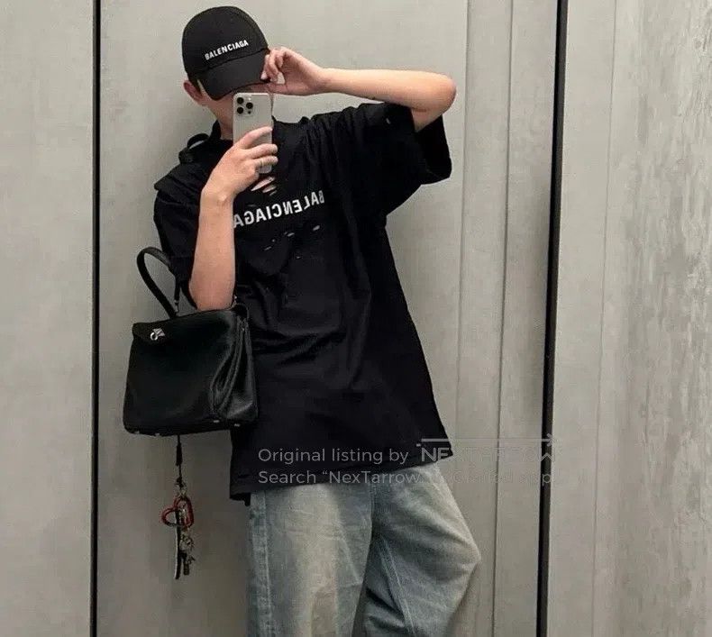Balenciaga Balenciaga short sleeves Size US L / EU 52-54 / 3 - 9 Thumbnail