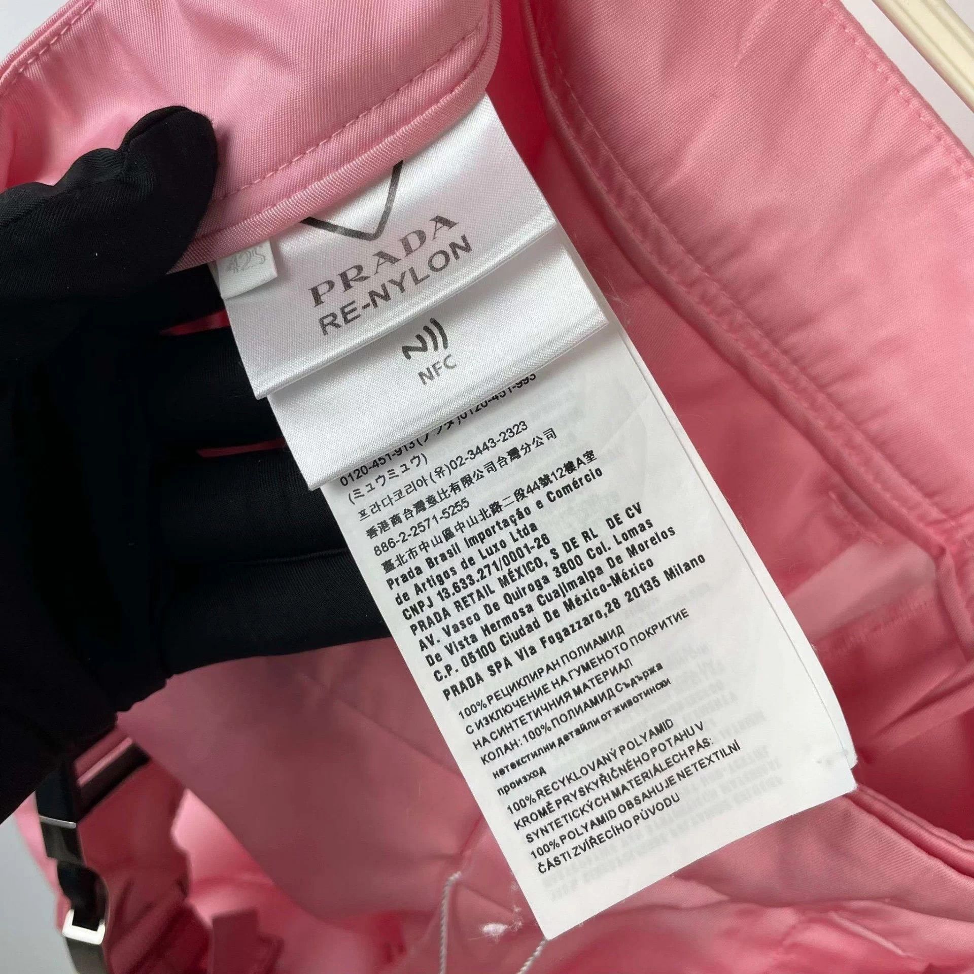 Prada Prada Nylon Pink 165 2020 Shorts Size 28" / US 6 / IT 42 - 5 Thumbnail