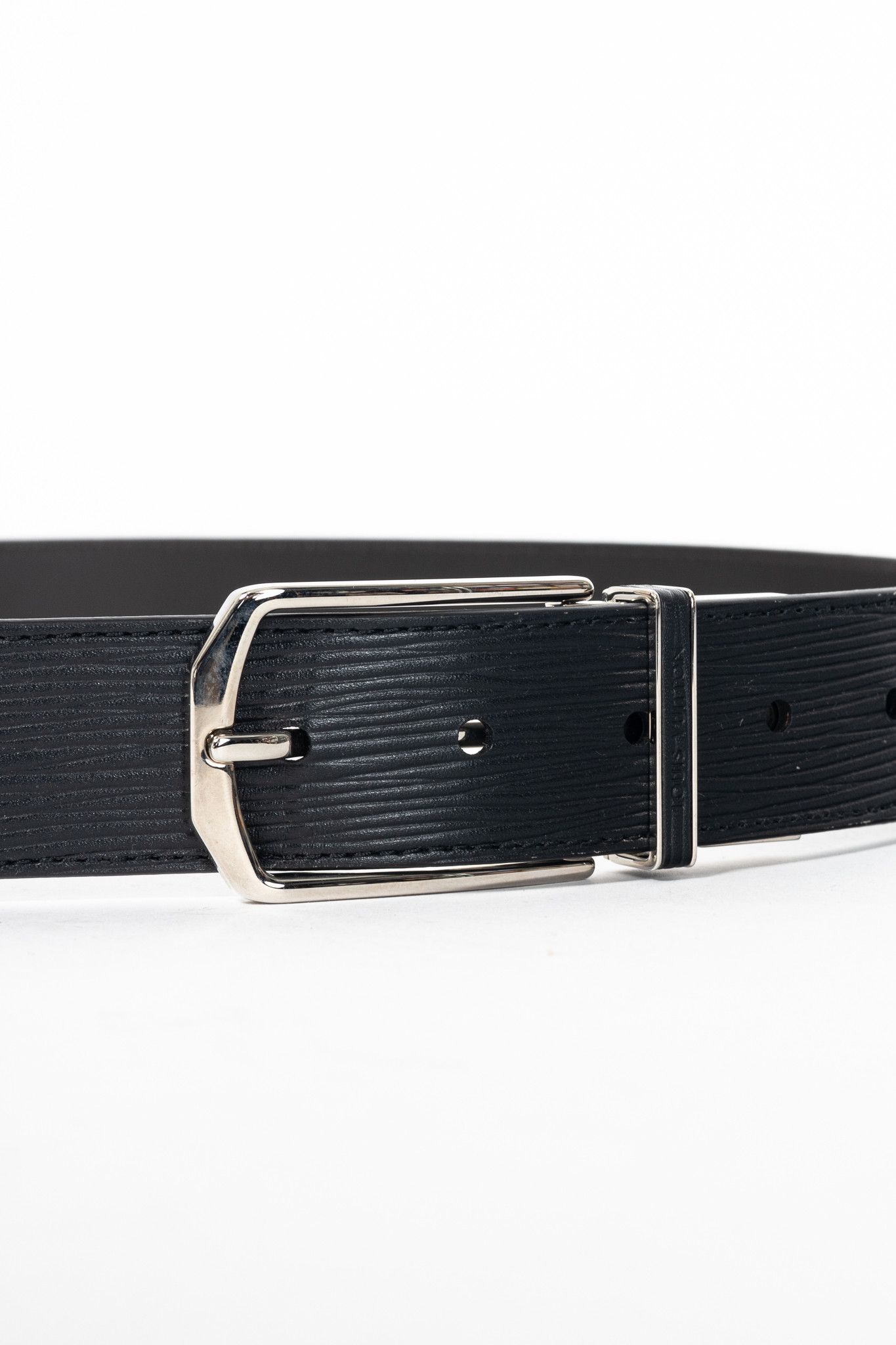 Louis Vuitton Louis Vuitton Men's Black Epi-Leather Belt Size 44 - 3 Thumbnail