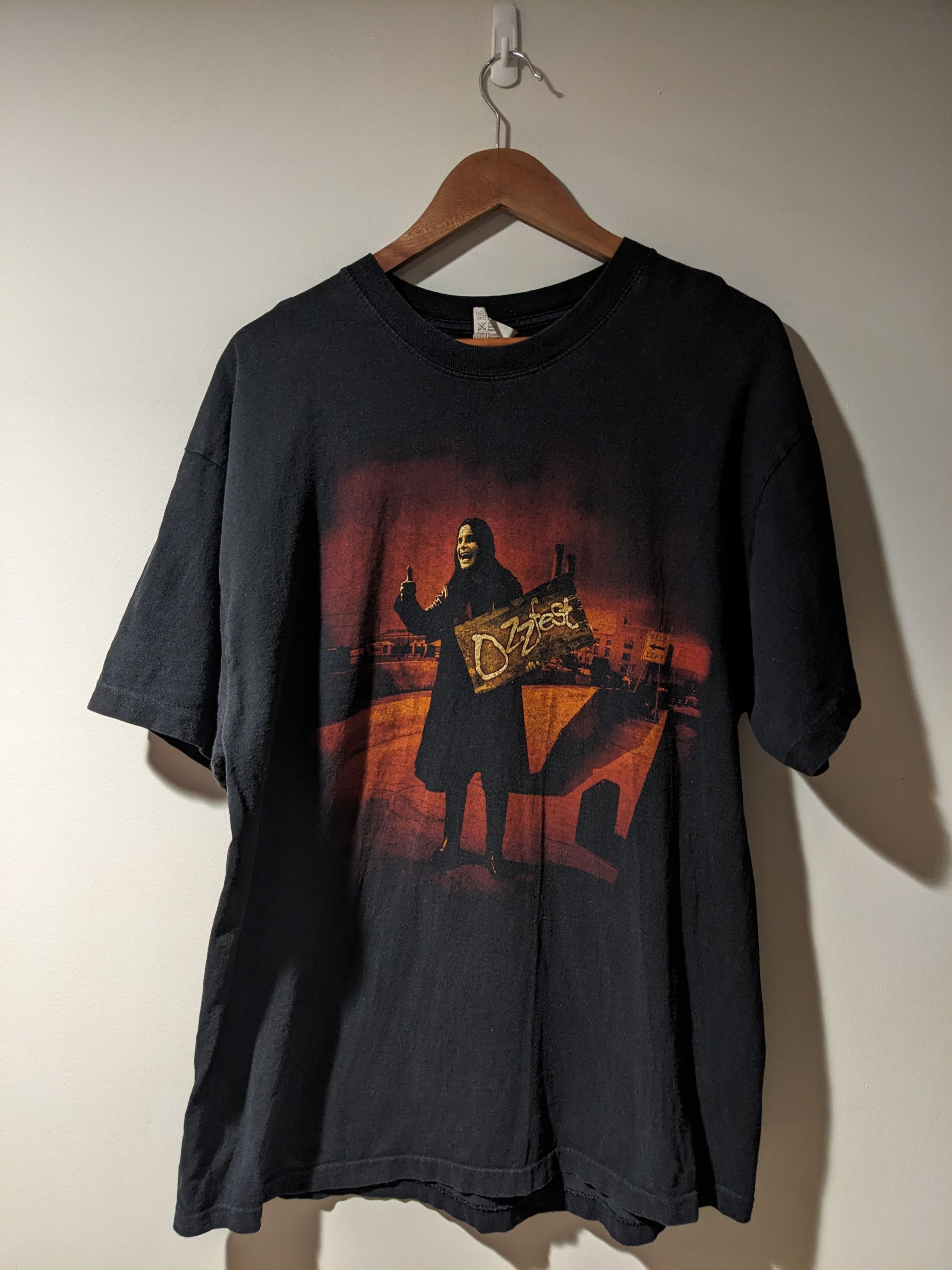 Band Tees Vintage 1998 The Ozzfest Tour Tool Black X-Large T-Shirt Size US XL / EU 56 / 4 - 1 Thumbnail