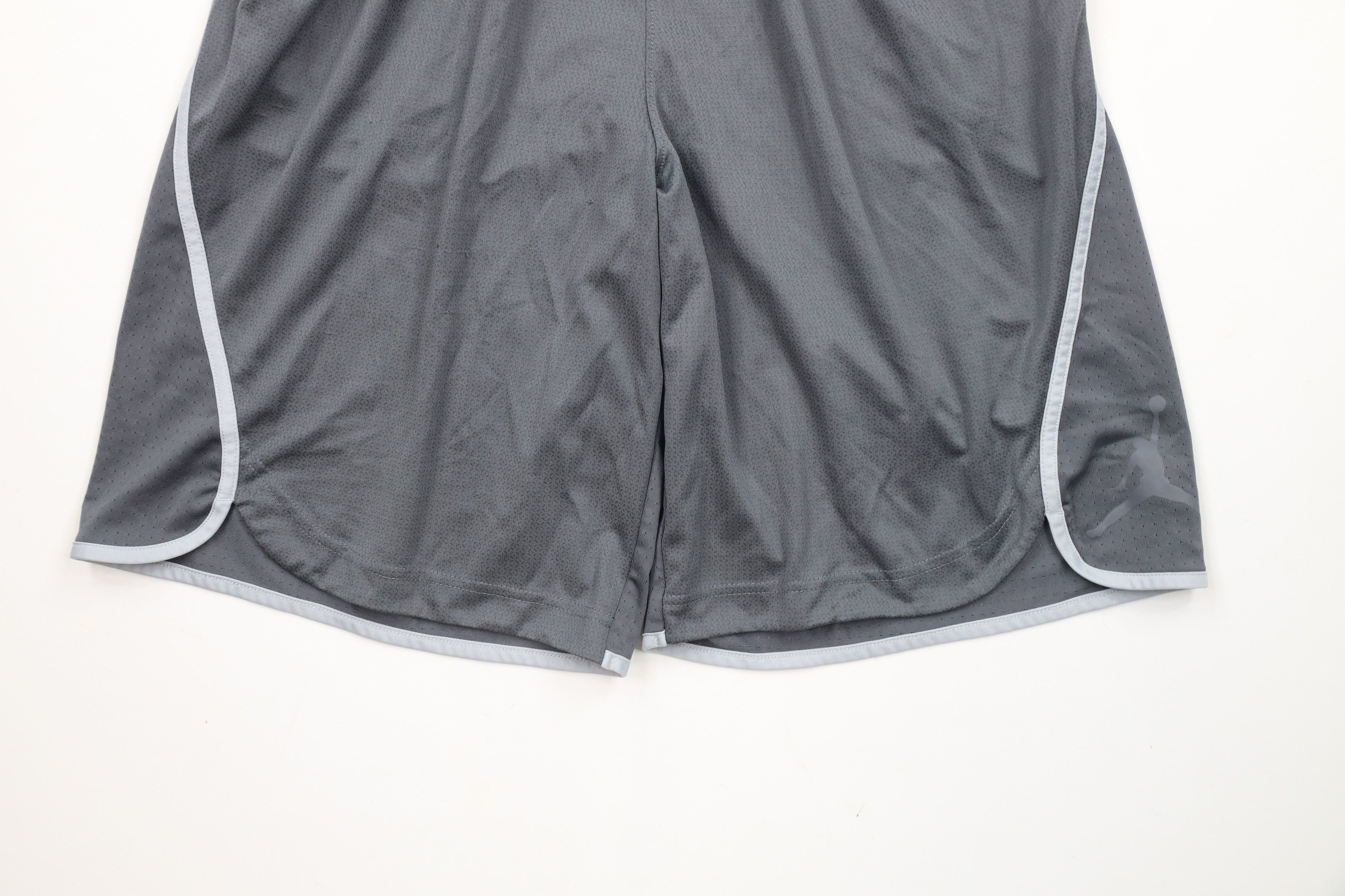 Nike × Vintage Nike Air Jordan Mesh Basketball Gym Training Shorts Gray Size US 36 / EU 52 - 4 Thumbnail