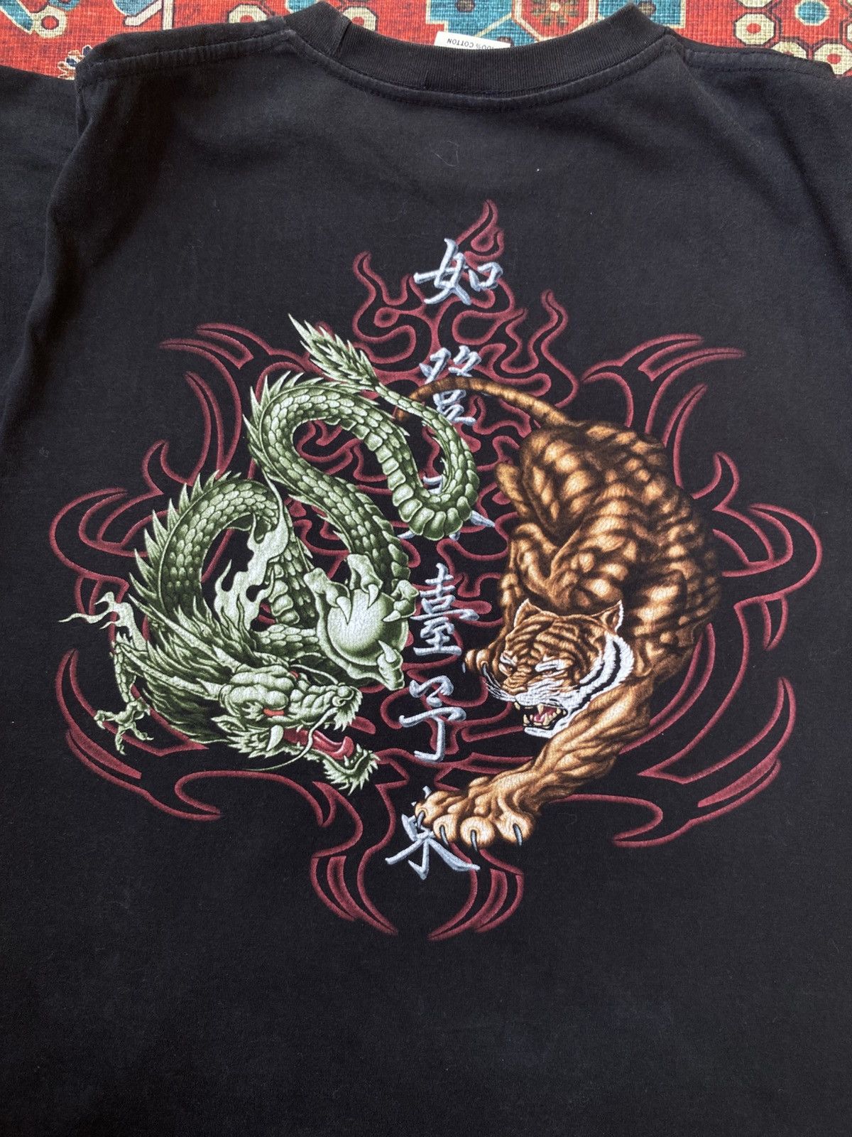 Vintage Vintage Guardians of Paradise ,Battle Dragon & tiger T-Shirt Size US M / EU 48-50 / 2 - 6 Thumbnail