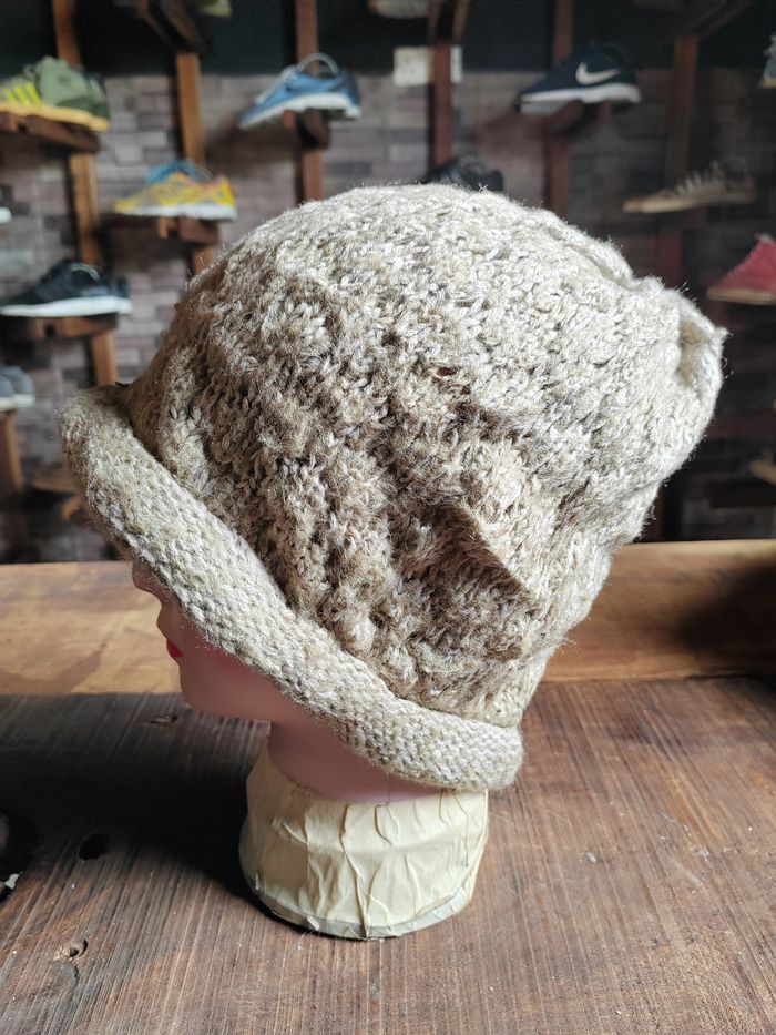 Japanese Brand Vintage Crochet Knitted handmade Beanie Snowcap Size ONE SIZE - 1 Thumbnail