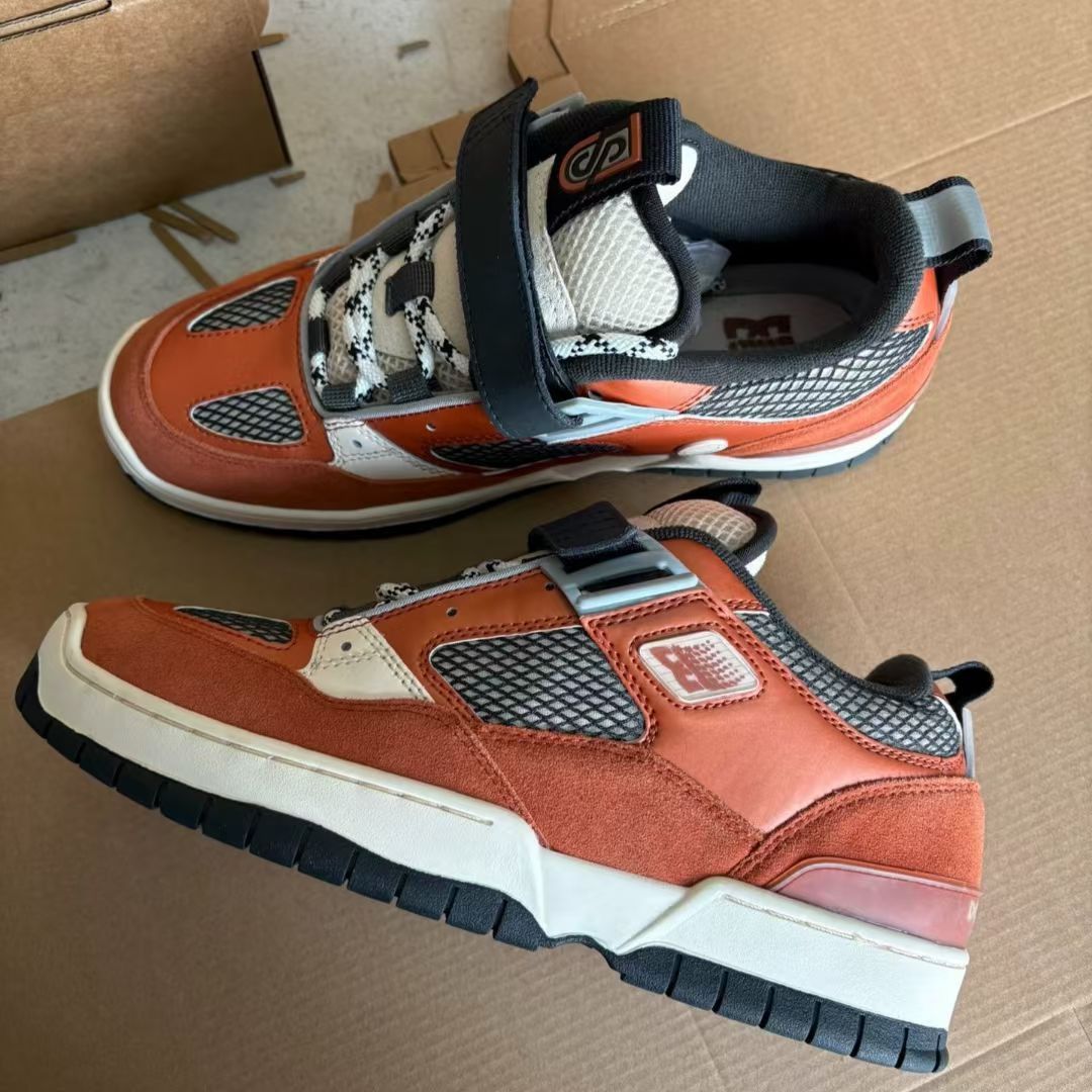 DC dc x bronze 56k sk8 shoes Size US 9 / EU 42 - 1 Preview