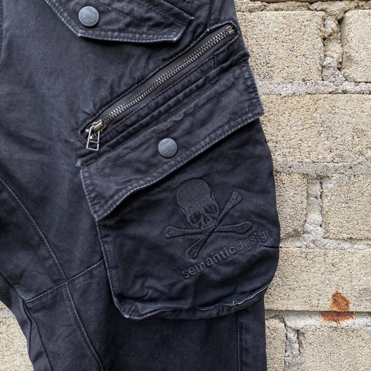 Mastermind Japan × Roen × semanticdesign RARE ROEN X SEMANTIC MASTERMIND SKULL FADED BLACK CARGO Size US 31 - 5 Thumbnail