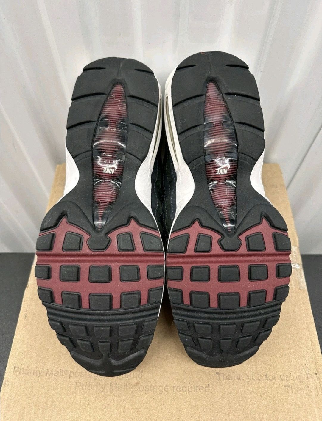Nike Nike Air Max 95 Grey Team Red DQ3982001 Size 9 Men Size US 9 / EU 42 - 6 Thumbnail