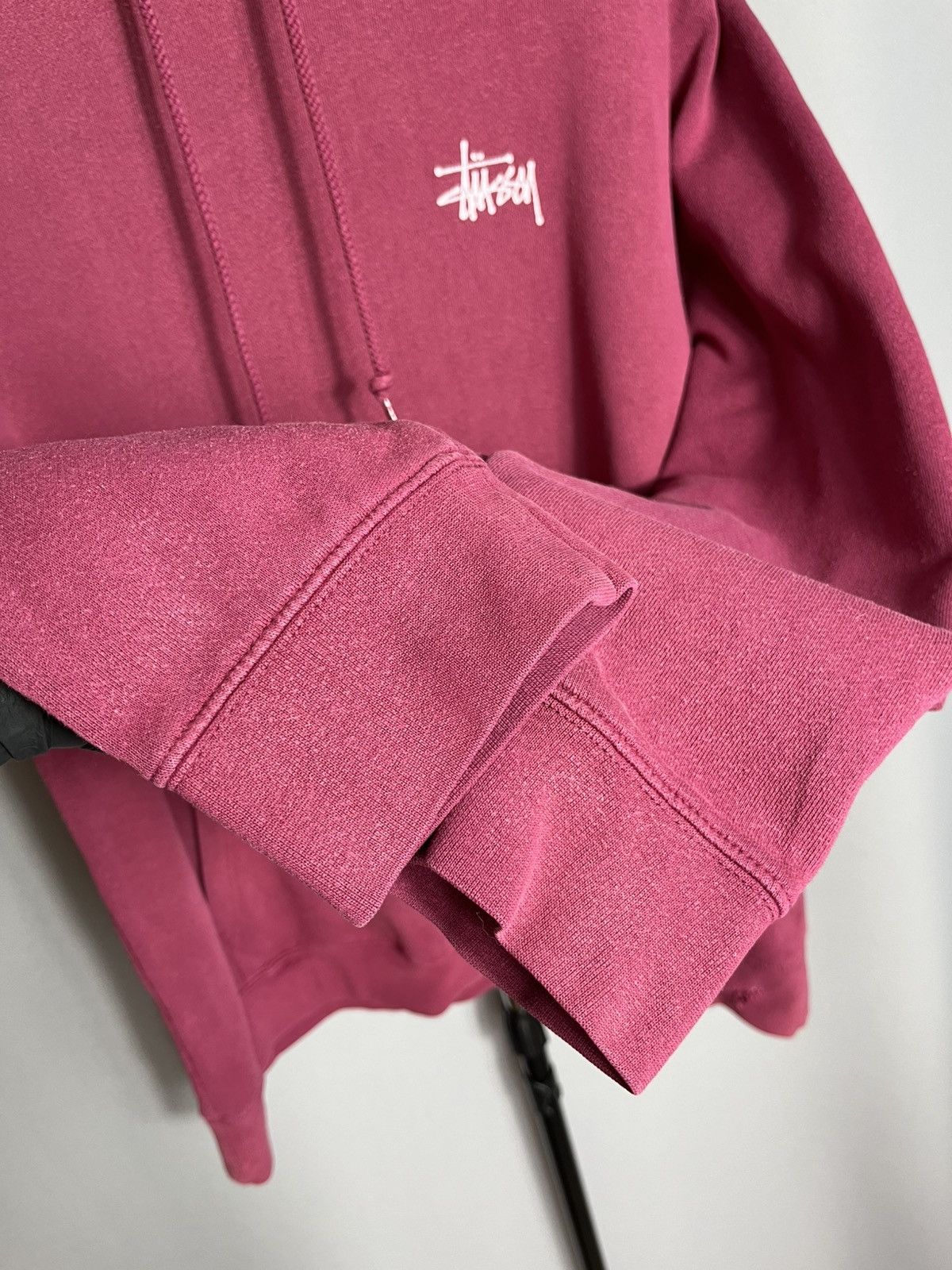 Stussy Stussy Hoodie 2000s vintage mens USA pink cotton casual Size US L / EU 52-54 / 3 - 8 Thumbnail