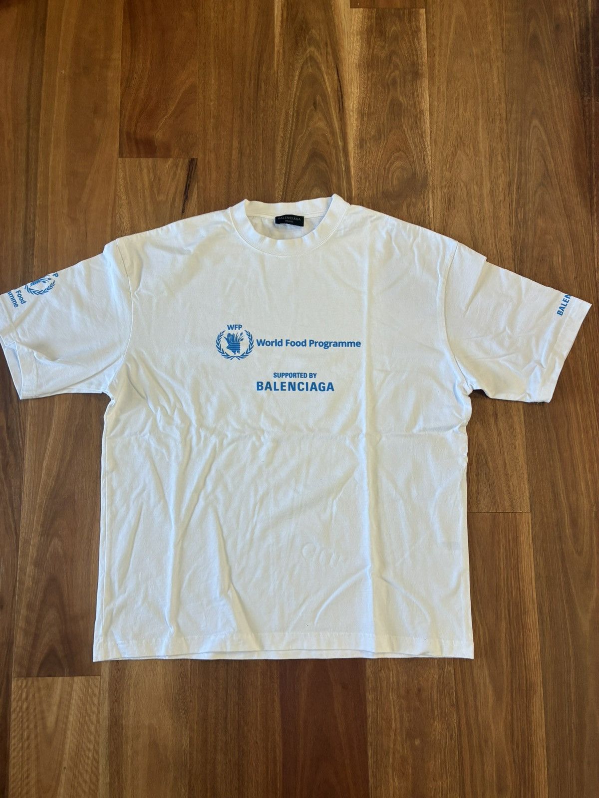 Balenciaga Balenciaga WFP T-shirt Size US L / EU 52-54 / 3 - 1 Thumbnail