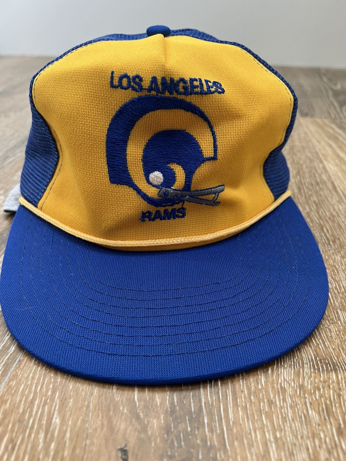 NFL Vintage Los Angeles Rams Nfl Trucker hat Size ONE SIZE - 1 Thumbnail