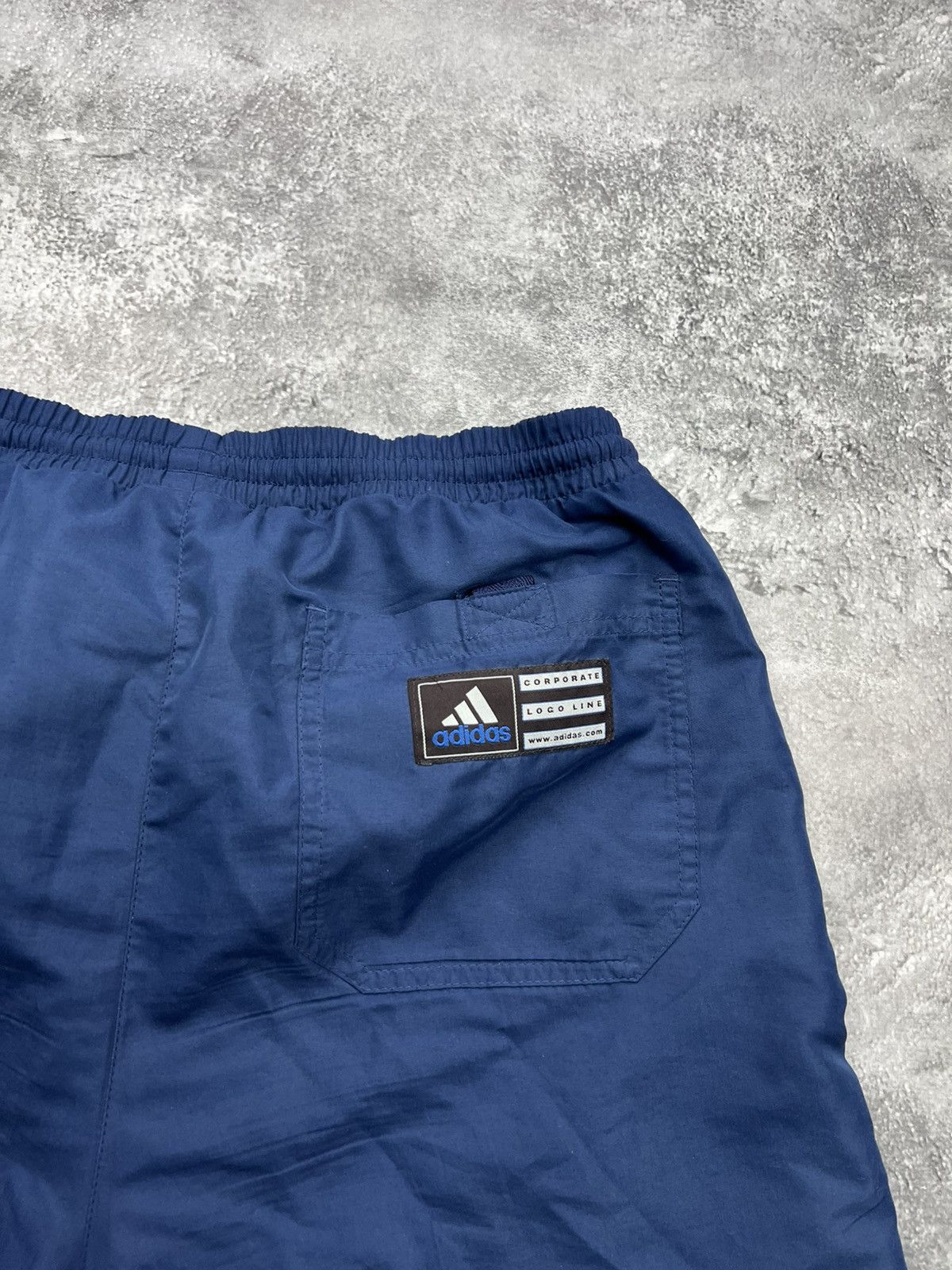 Adidas Vintage 90s Adidas Blue Athletic Shorts Size US 32 / EU 48 - 5 Thumbnail
