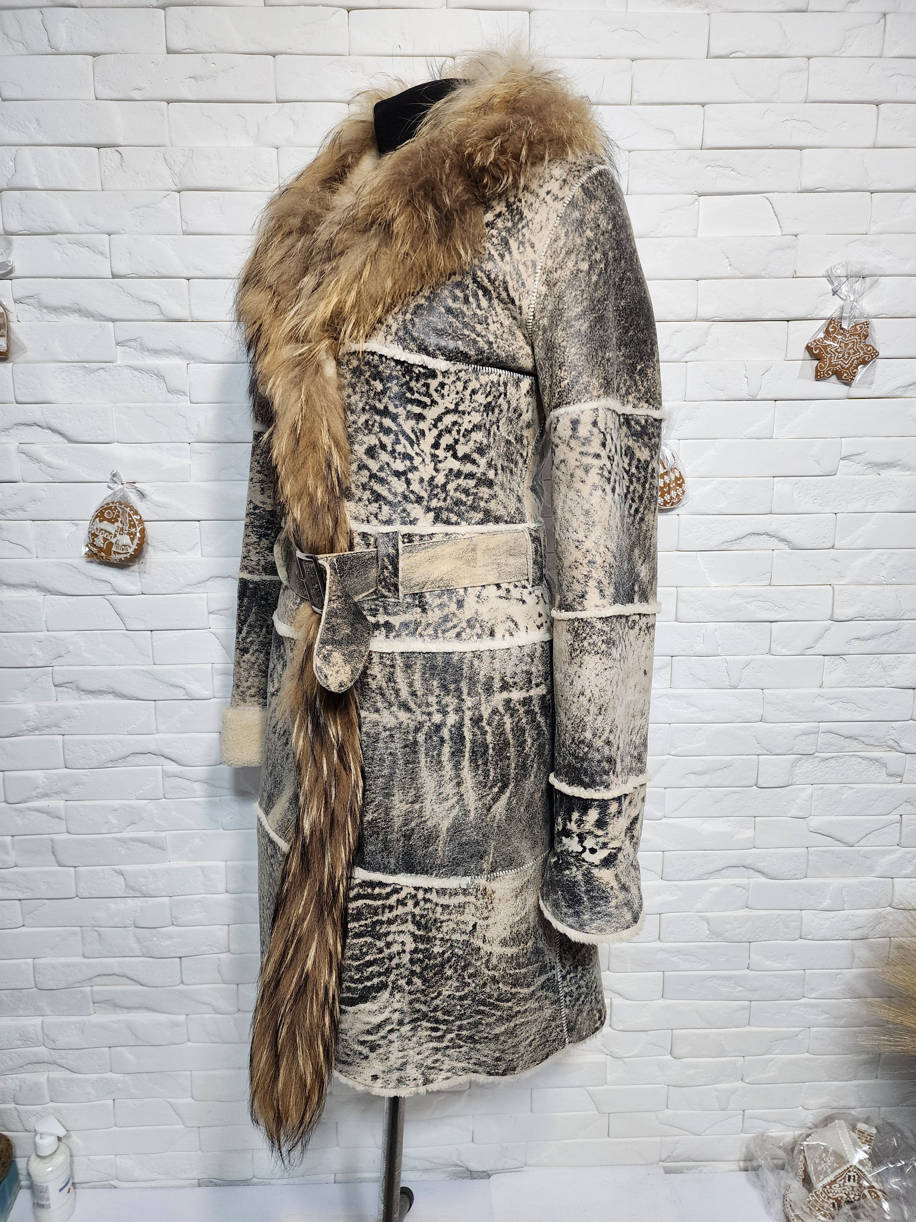 Furla Gray Sheepskin Coat: Women's Fur Collar Winter Coat Size S / US 4 / IT 40 - 2 Thumbnail