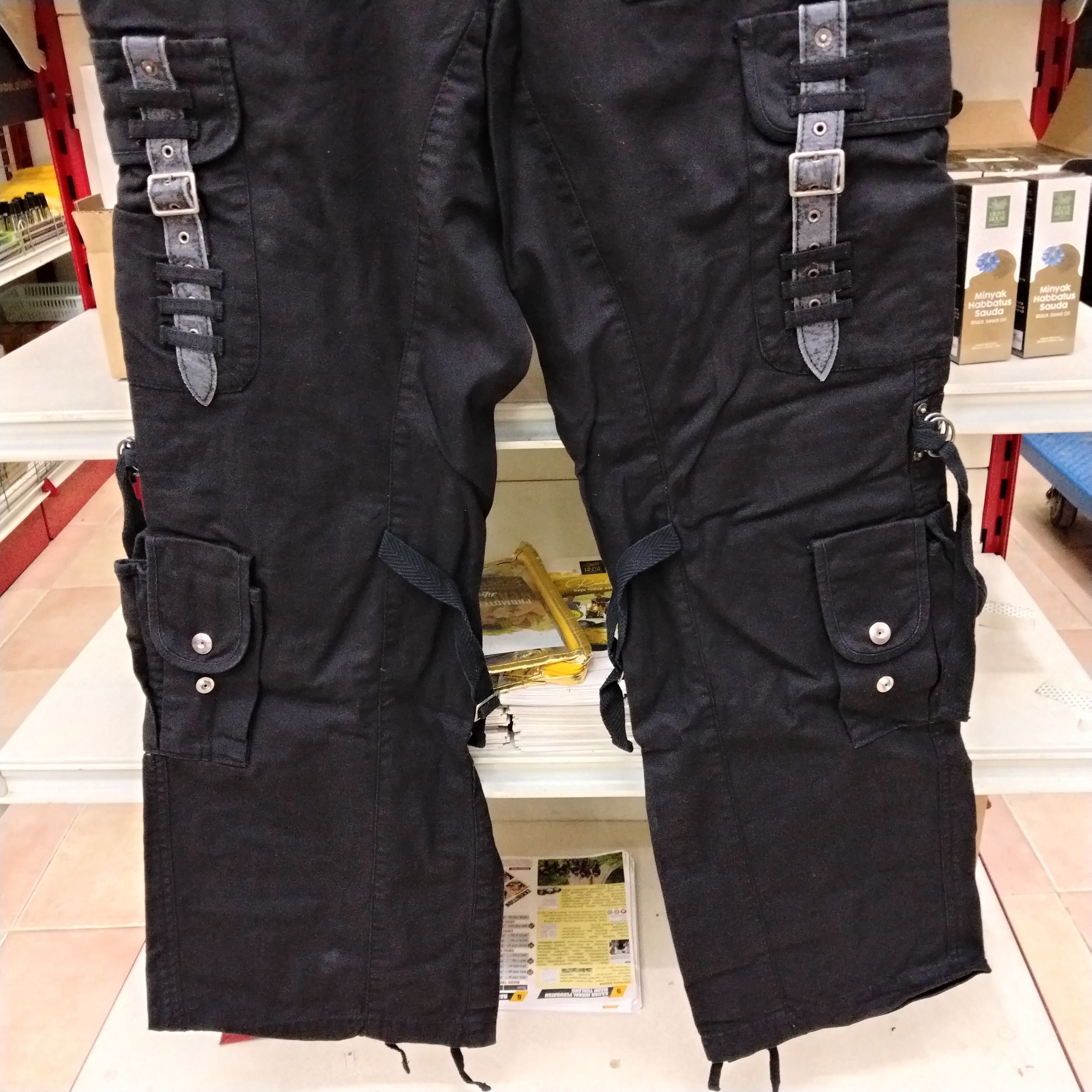 Japanese Brand 13 Multipocket Bondage Cargo Pant Size US 34 / EU 50 - 9 Thumbnail