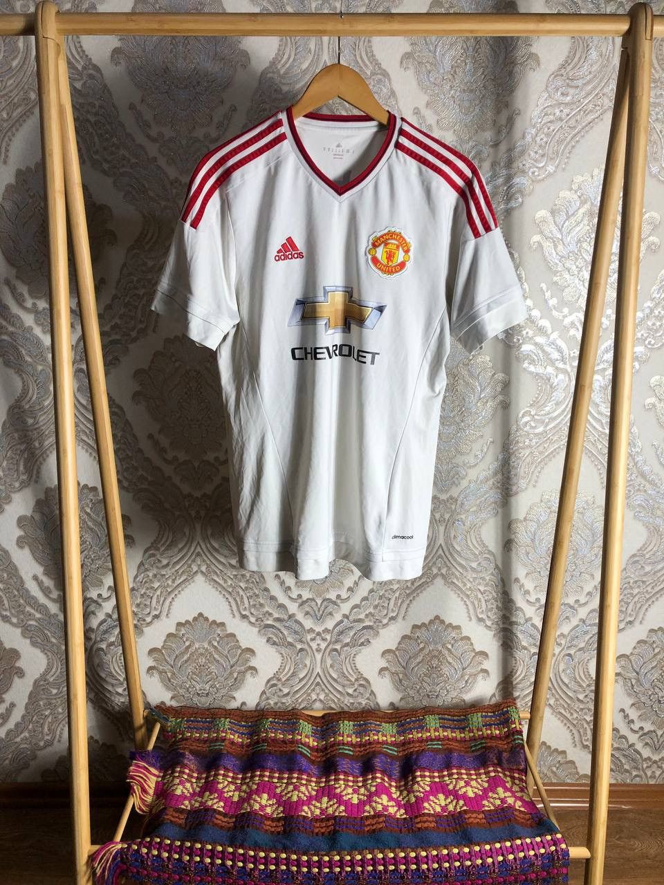 Adidas VINTAGE ADIDAS FC MANCHESTER UNITED ENGLAND SOCCER JERSEY Size US M / EU 48-50 / 2 - 4 Thumbnail
