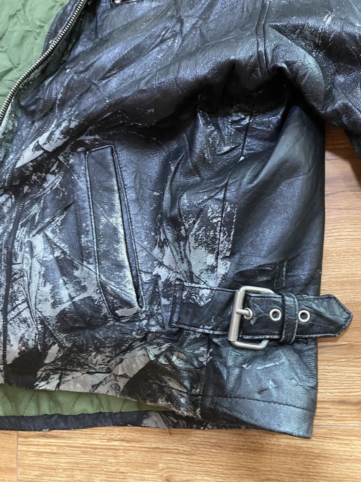 Marlboro × Vintage The Marlboro leather jacket has very cool details Size US M / EU 48-50 / 2 - 11 Thumbnail