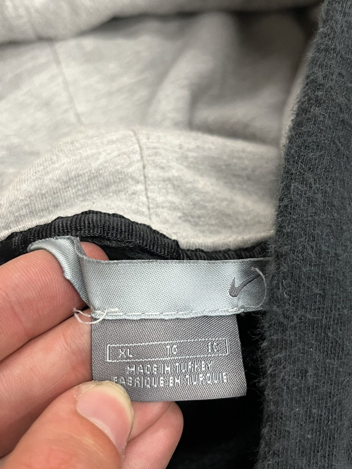 Nike × Vintage Nike y2k spell out center swoosh hoodie rare hype skater Size US XL / EU 56 / 4 - 5 Thumbnail