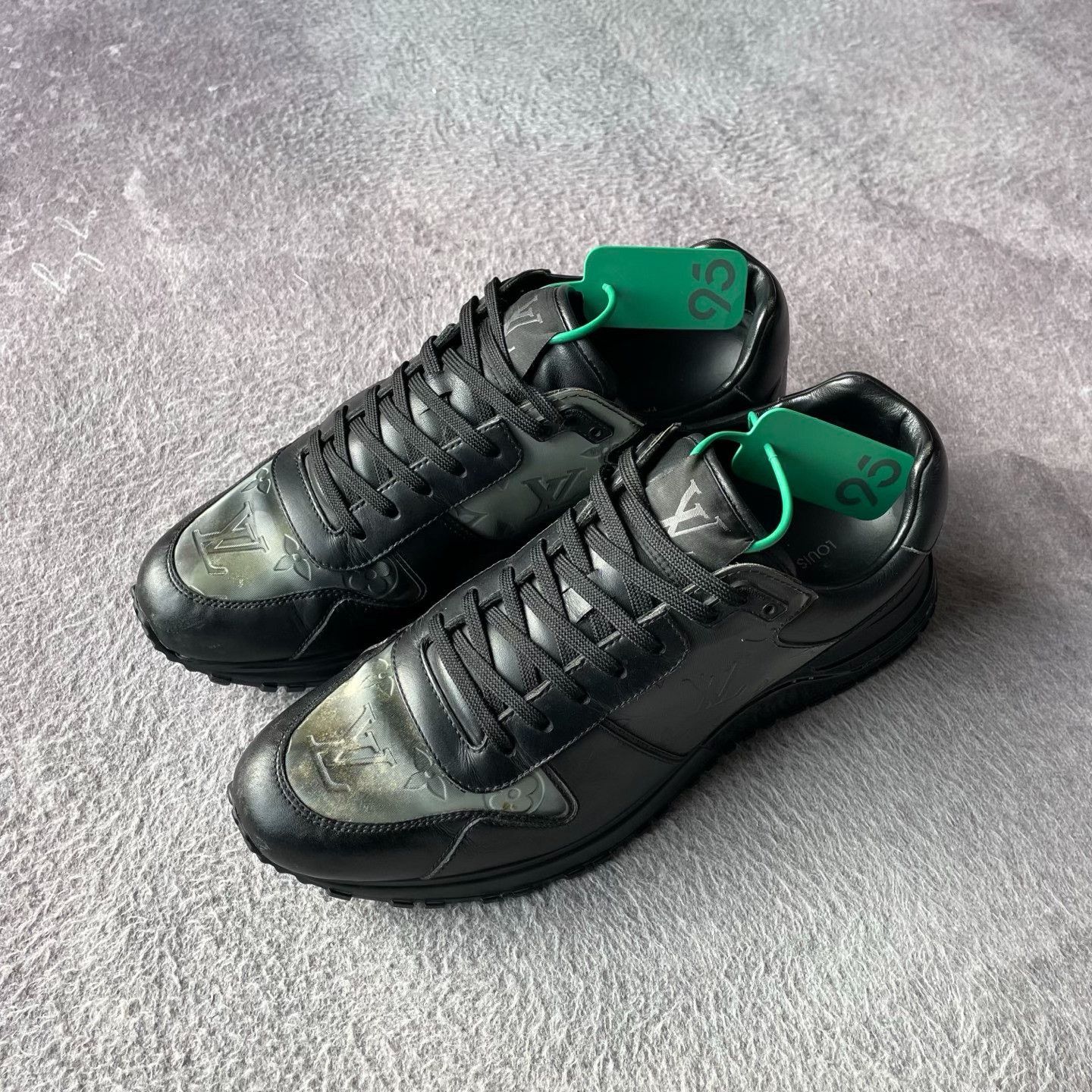 Louis Vuitton Louis Vuitton Black Lowtop Sneakers 41 Men Size US 8.5 / EU 41-42 - 1 Thumbnail