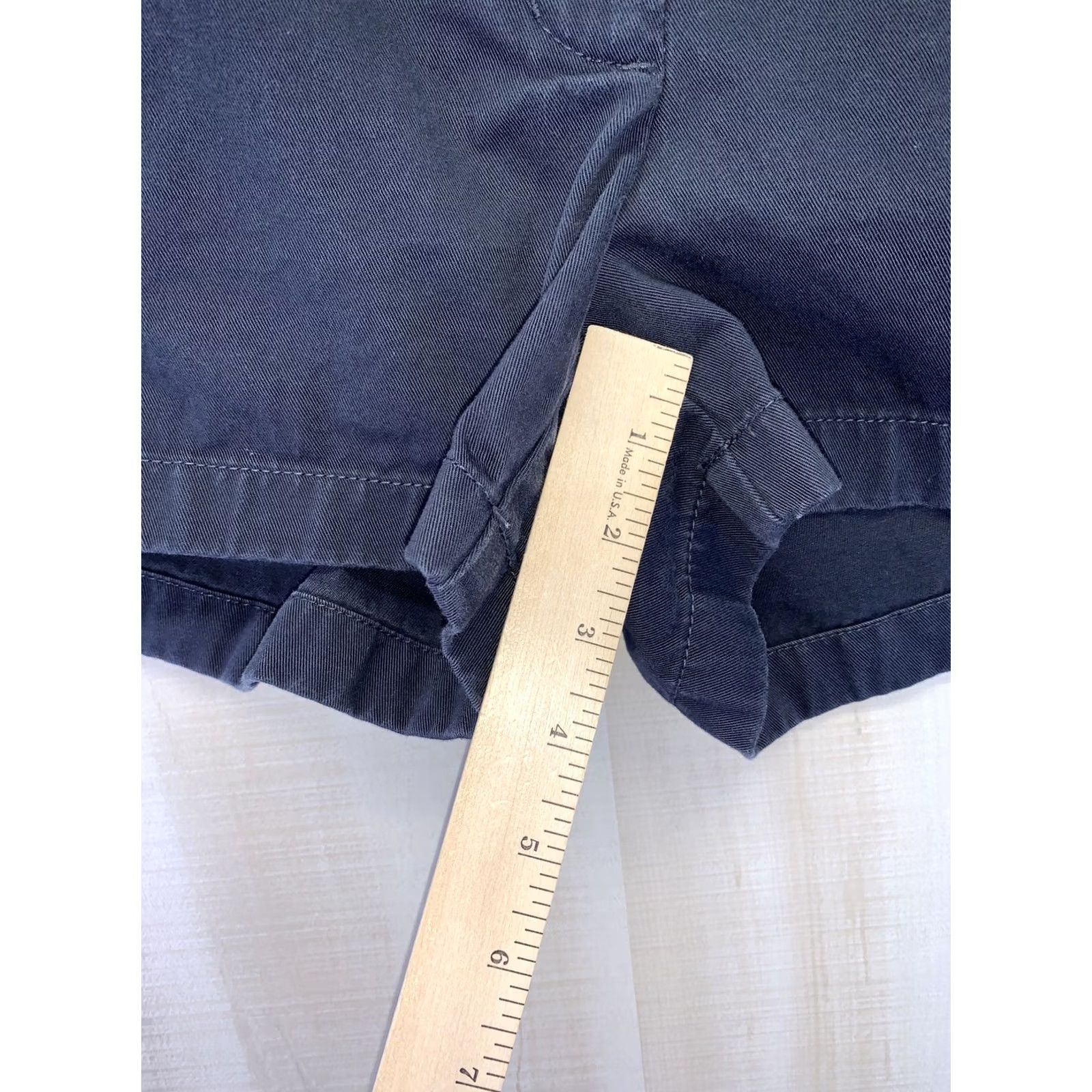 J.Crew J.CREW Chino Shorts Women’s SZ 2 Weathered Blue Cotton Flat Front Casual, Travel, Walking, Beach, School (Inseam 3 in) Mens Womens Girls Boys Size 26" / US 2 / IT 38 - 4 Thumbnail
