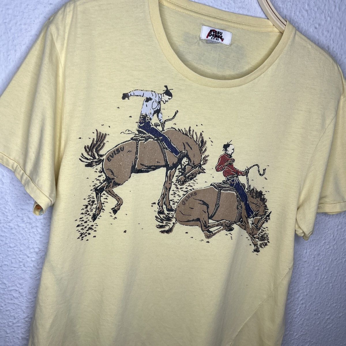 Evisu Vintage Evisu Tshirt Tee 90s Cowboys Print Pattern Yellow Size US M / EU 48-50 / 2 - 3 Thumbnail