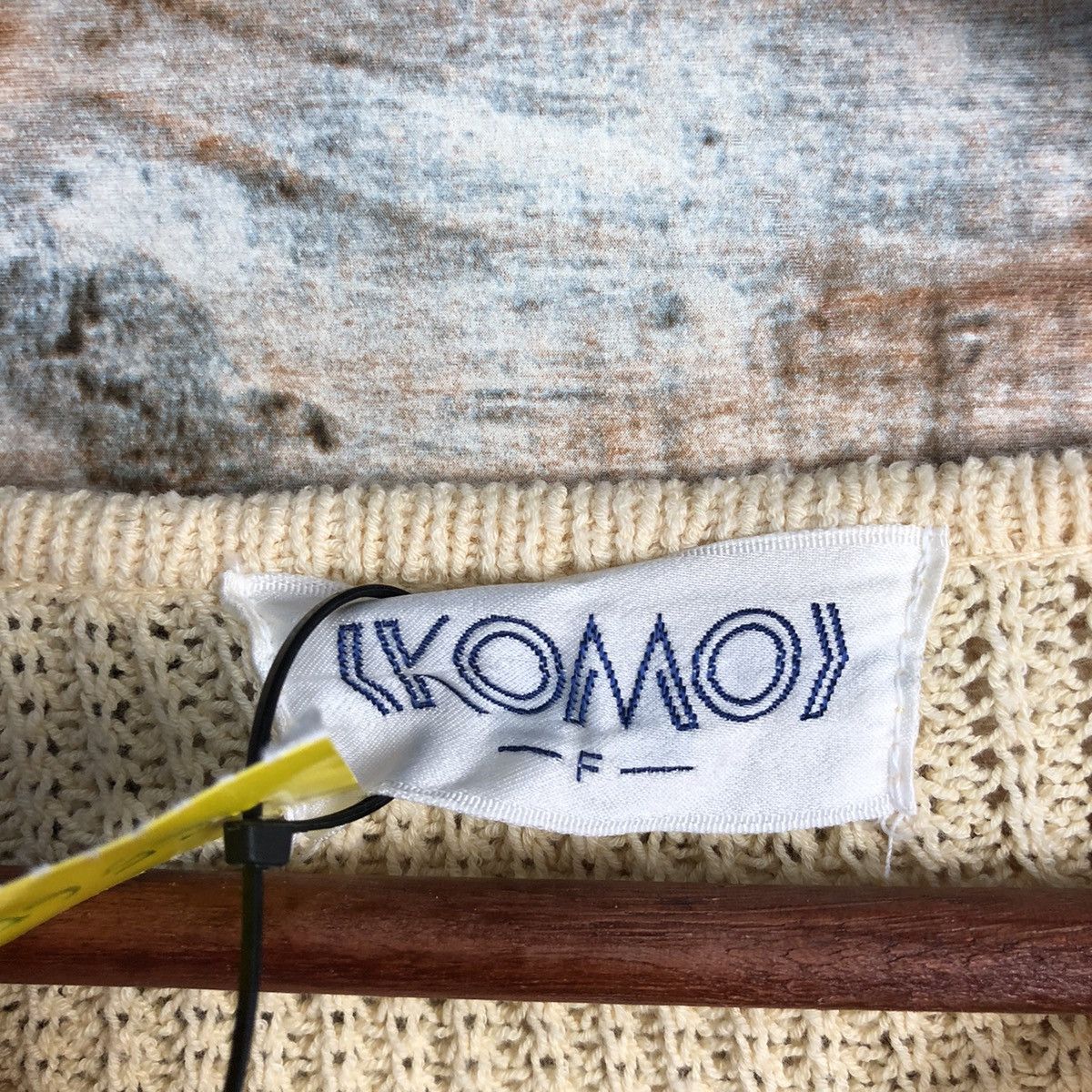 Vintage DL Komo Yellow vintage Knitwear #C565 Size L / US 10 / IT 46 - 9 Thumbnail