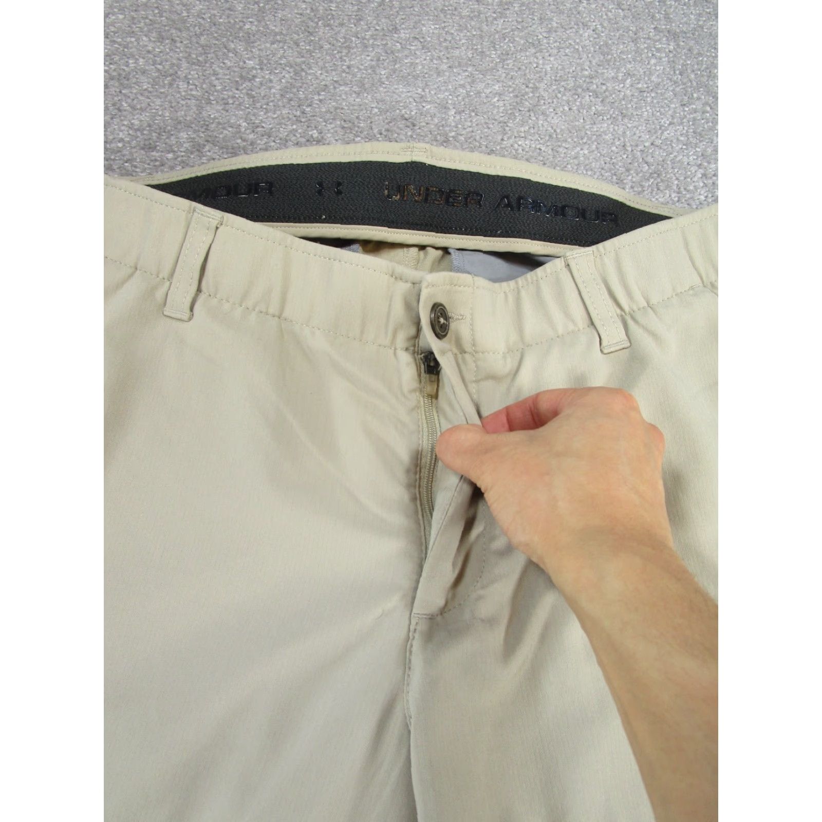 Under Armour Under Armour Pants Mens 34 The Showdown Beige Nylon Blend Lightweight 34x34 Size US 34 / EU 50 - 4 Thumbnail