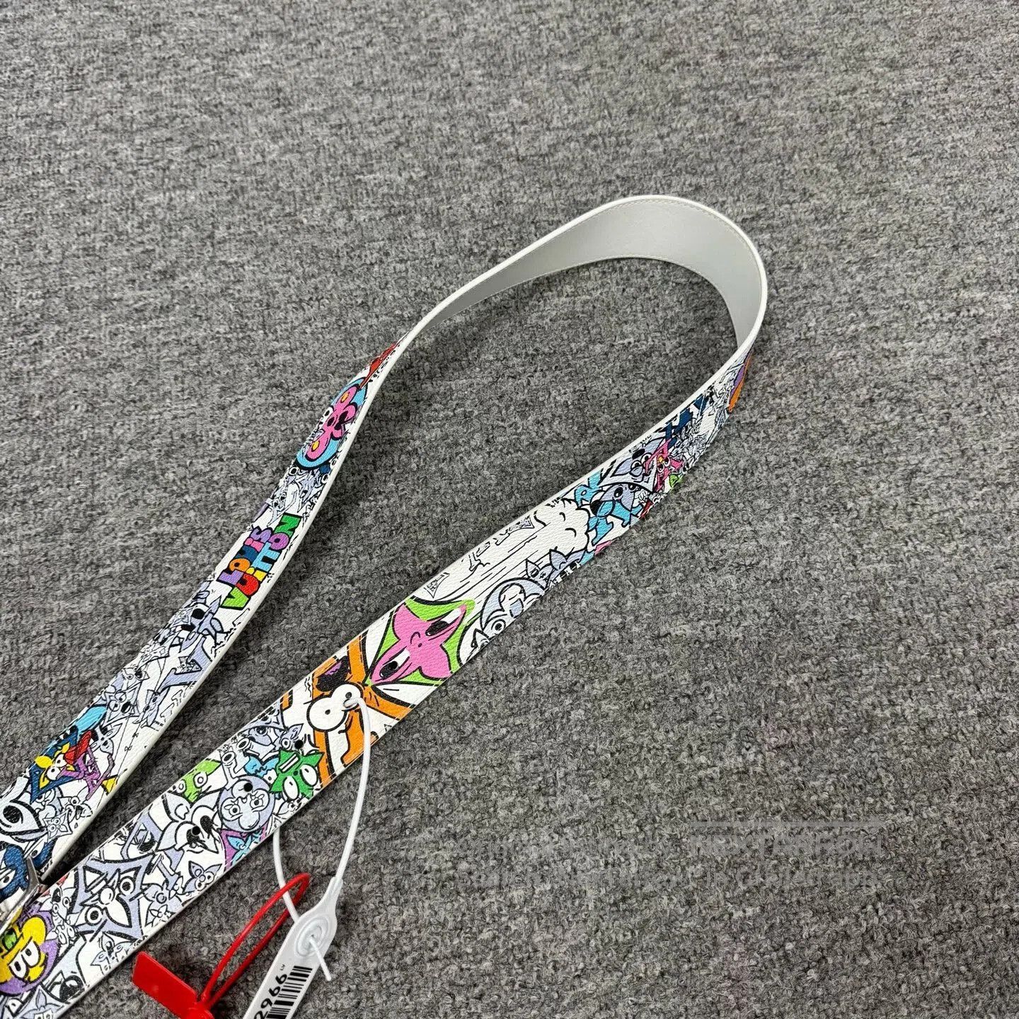 Louis Vuitton louis vuitton limited edition graffiti leather belt. Size ONE SIZE - 3 Thumbnail