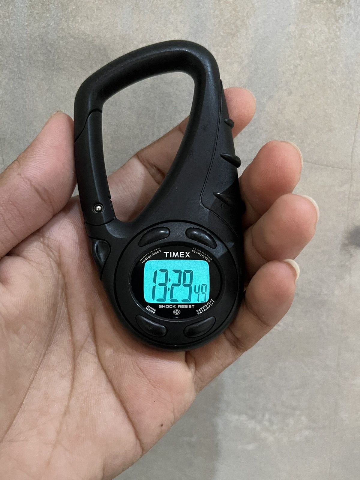 Timex Vintage TMX TIMEX GRIP CLIP CARABINER TOMB RAIDER WATCH Size ONE SIZE - 13 Thumbnail
