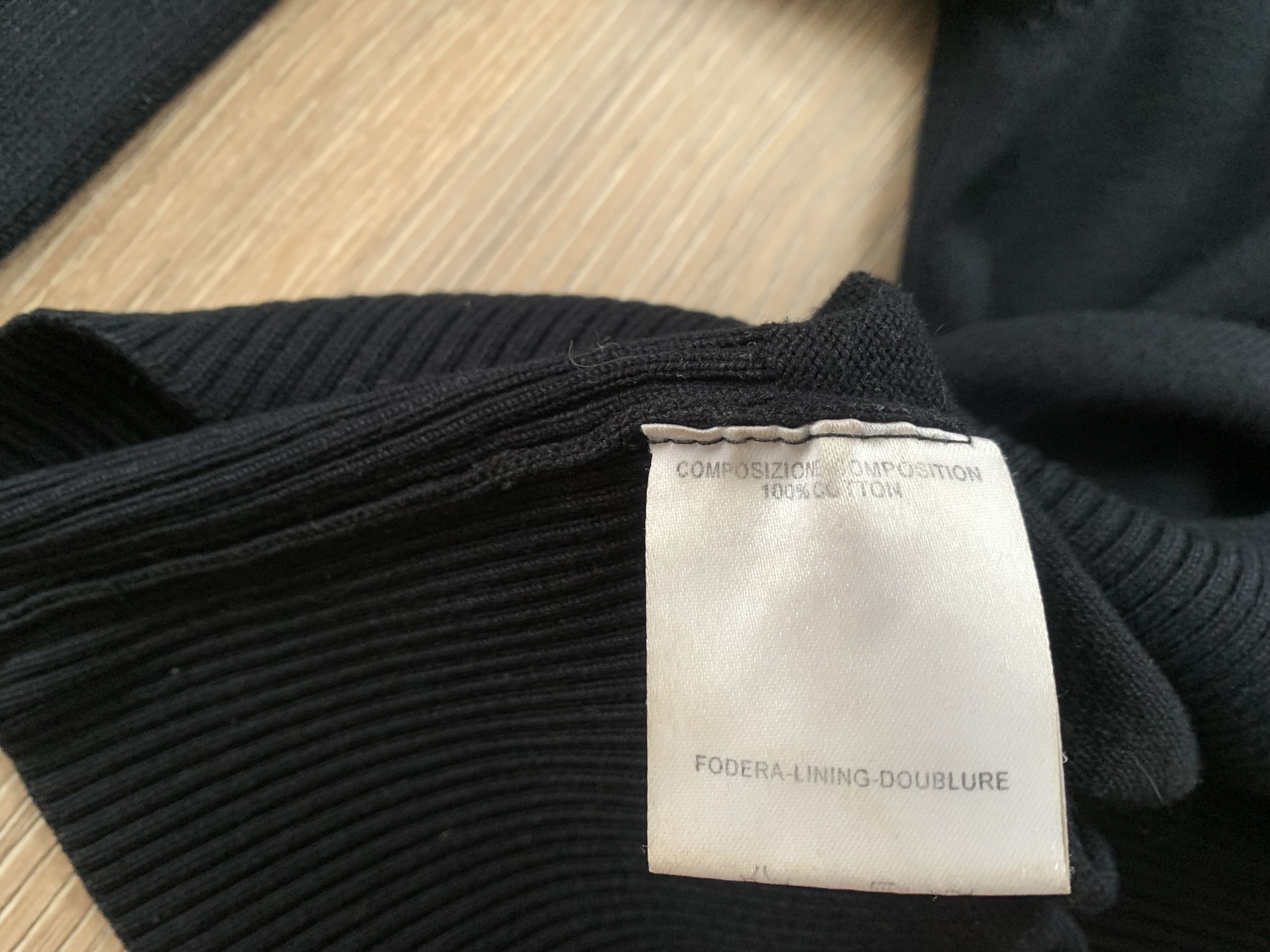 Gucci Gucci Black V-Neck Sweater Jumper Size M / US 6-8 / IT 42-44 - 7 Thumbnail