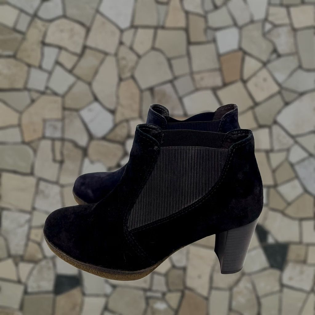Vintage Gabor Velvet Heels #2416 D'Orsay Black Womens Size 4.5 Velvet/Elastane Woo Shoes Footwear Size US 5 / IT 35 - 1 Thumbnail