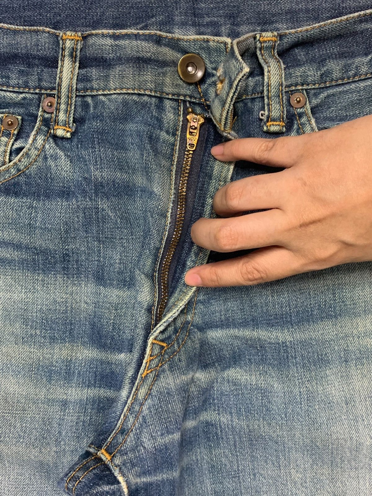 Japanese Brand SALES🔥Vintage Japanese Mud Wash Distressed Baggy Jeans Size US 34 / EU 50 - 3 Thumbnail
