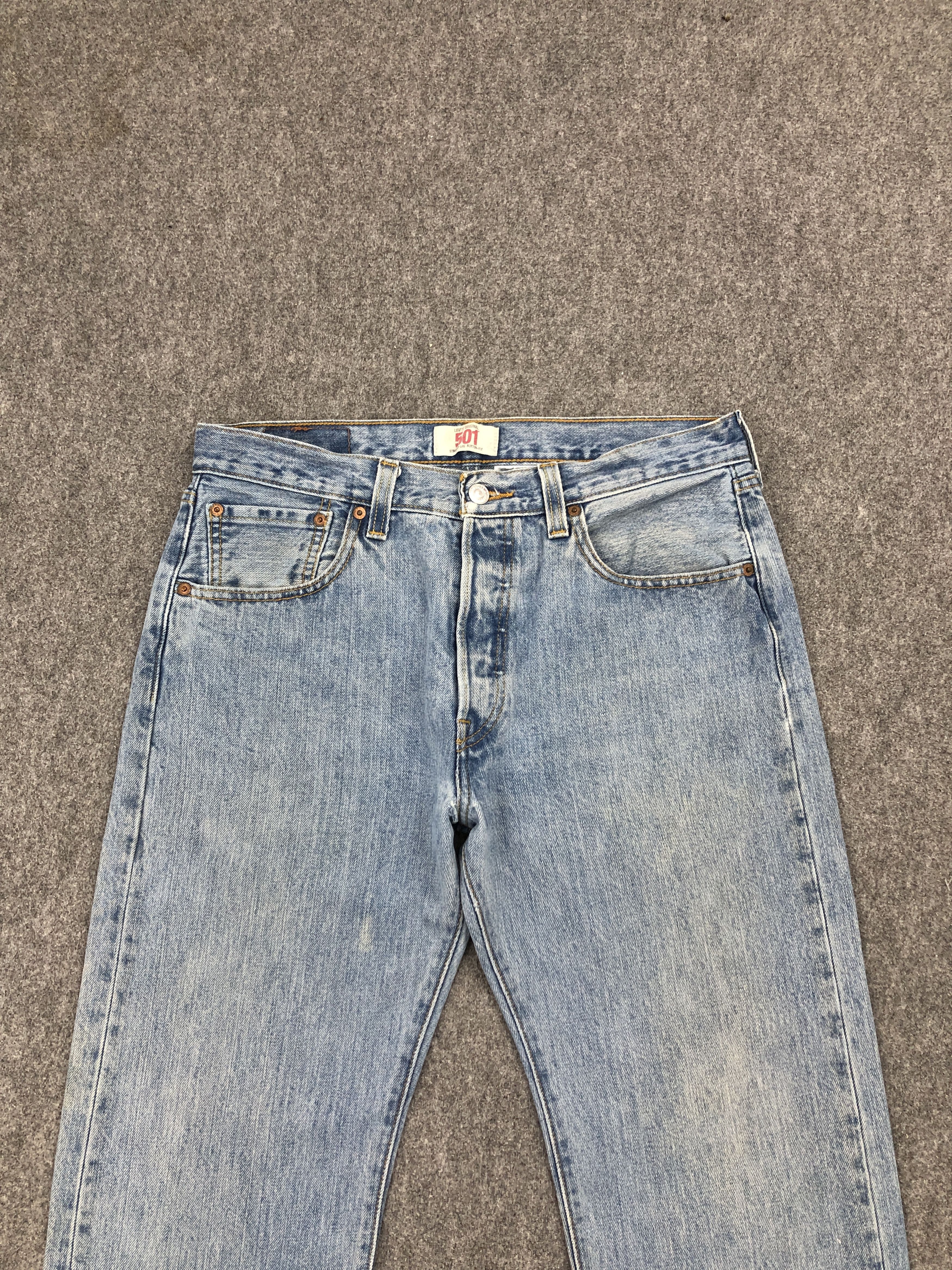 Levi's × Vintage Vintage Levi's 501 Light Blue Washed Jeans Size US 31 - 2 Thumbnail