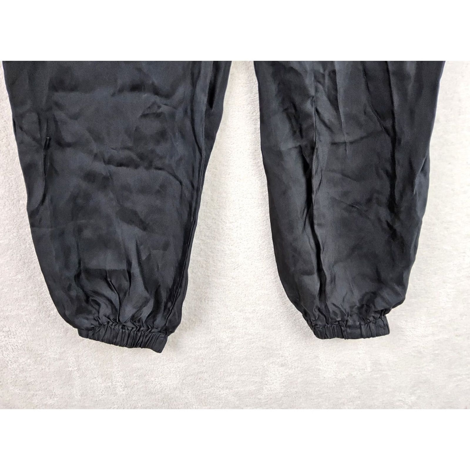 Cinq a Sept Cinq A Sept Jogger Pants Women's XXS Black SilkY Hosiery? Size 24" / US 00 / IT 34 - 3 Thumbnail