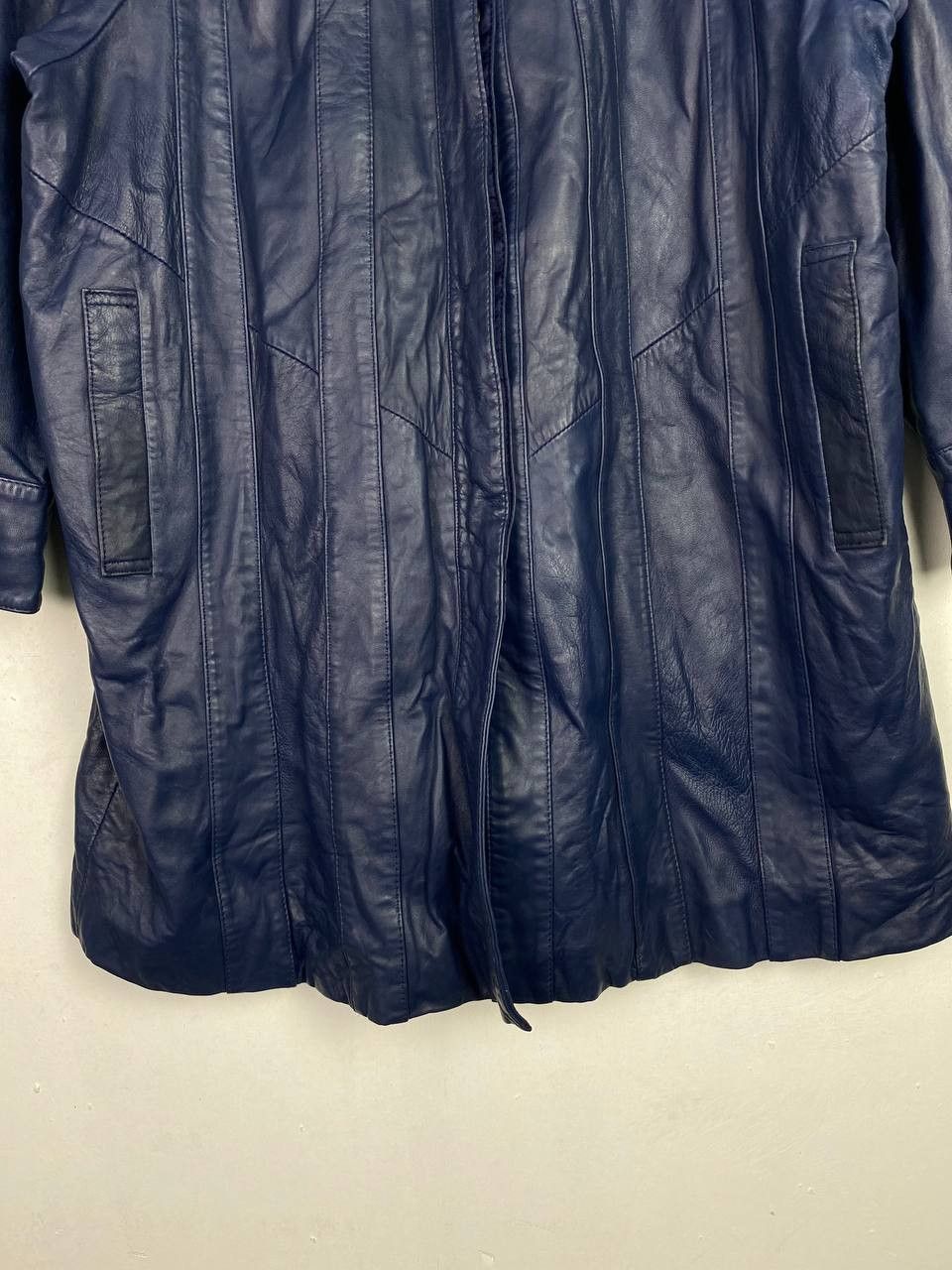 Japanese Brand vintage japanese brands long blue leather jacket nice design Size US L / EU 52-54 / 3 - 3 Thumbnail