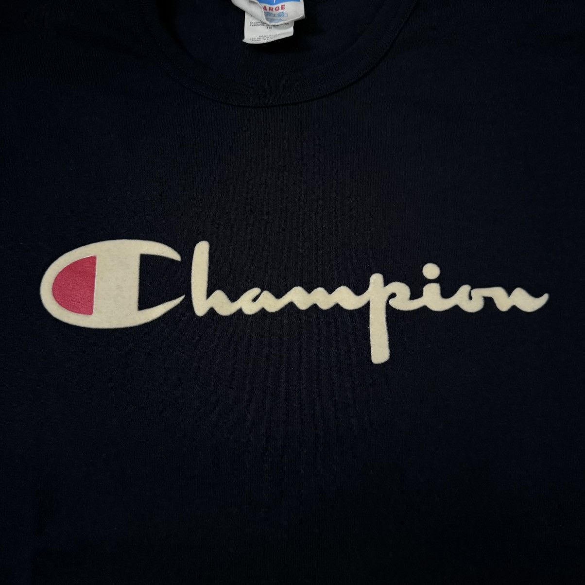 Champion Vintage Champion Suede Logo Navy Tee Size US XL / EU 56 / 4 - 5 Thumbnail