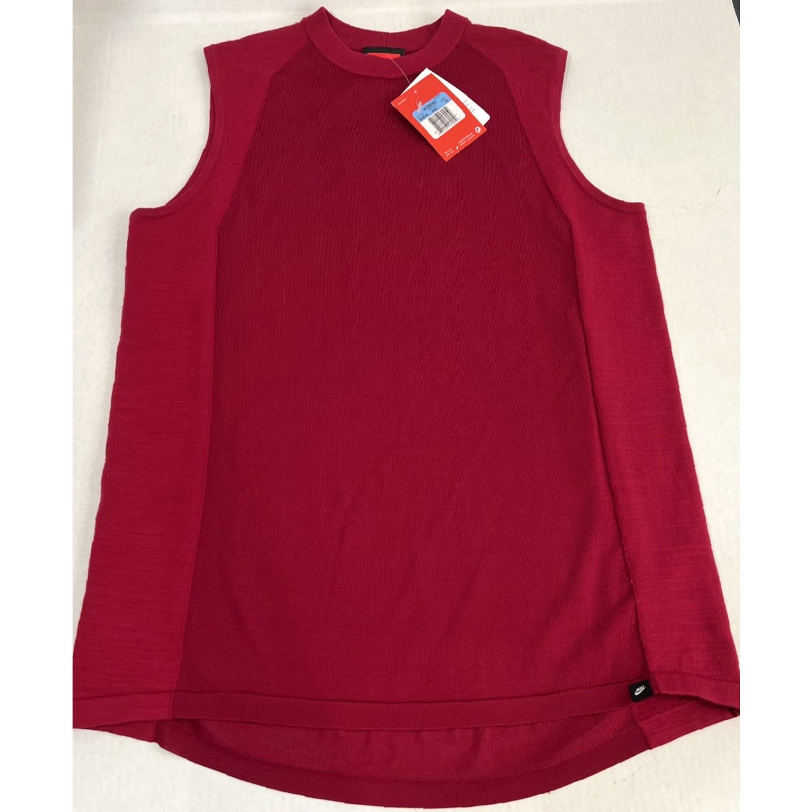 Nike Nike Sportswear Womens Tech Knit Sleeveless Sweater M Noble Red New Tags Size M / US 6-8 / IT 42-44 - 3 Thumbnail