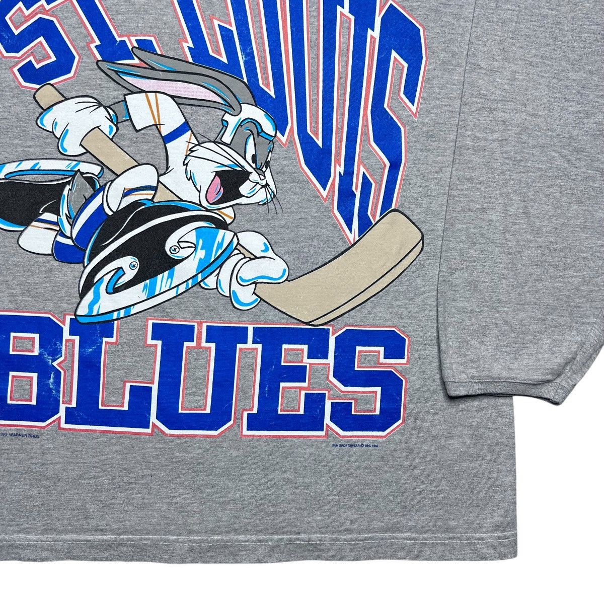 NHL Vtg 1993 NHL St. Louis Blues Bugs Bunny Hockey Graphic Tee Size US L / EU 52-54 / 3 - 18 Thumbnail