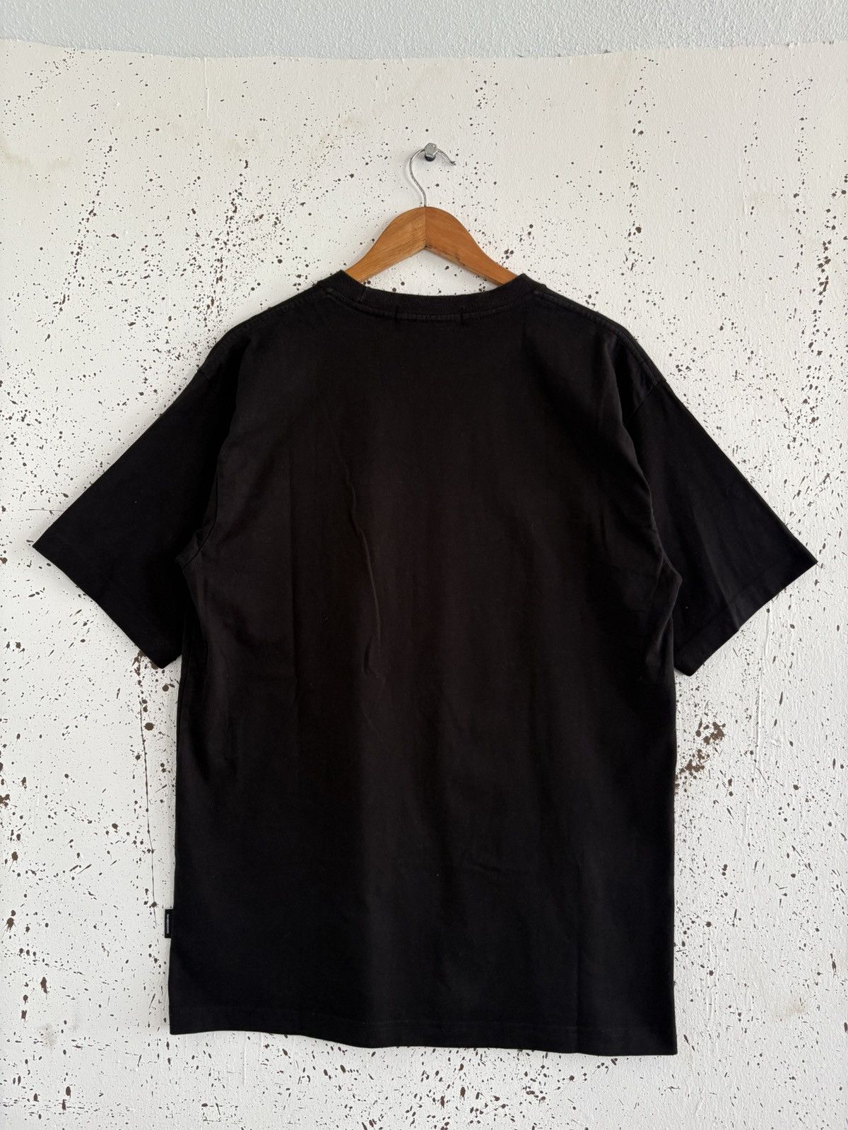 Undercover GU X Undercover Apple T-shirt Size US L / EU 52-54 / 3 - 7 Thumbnail