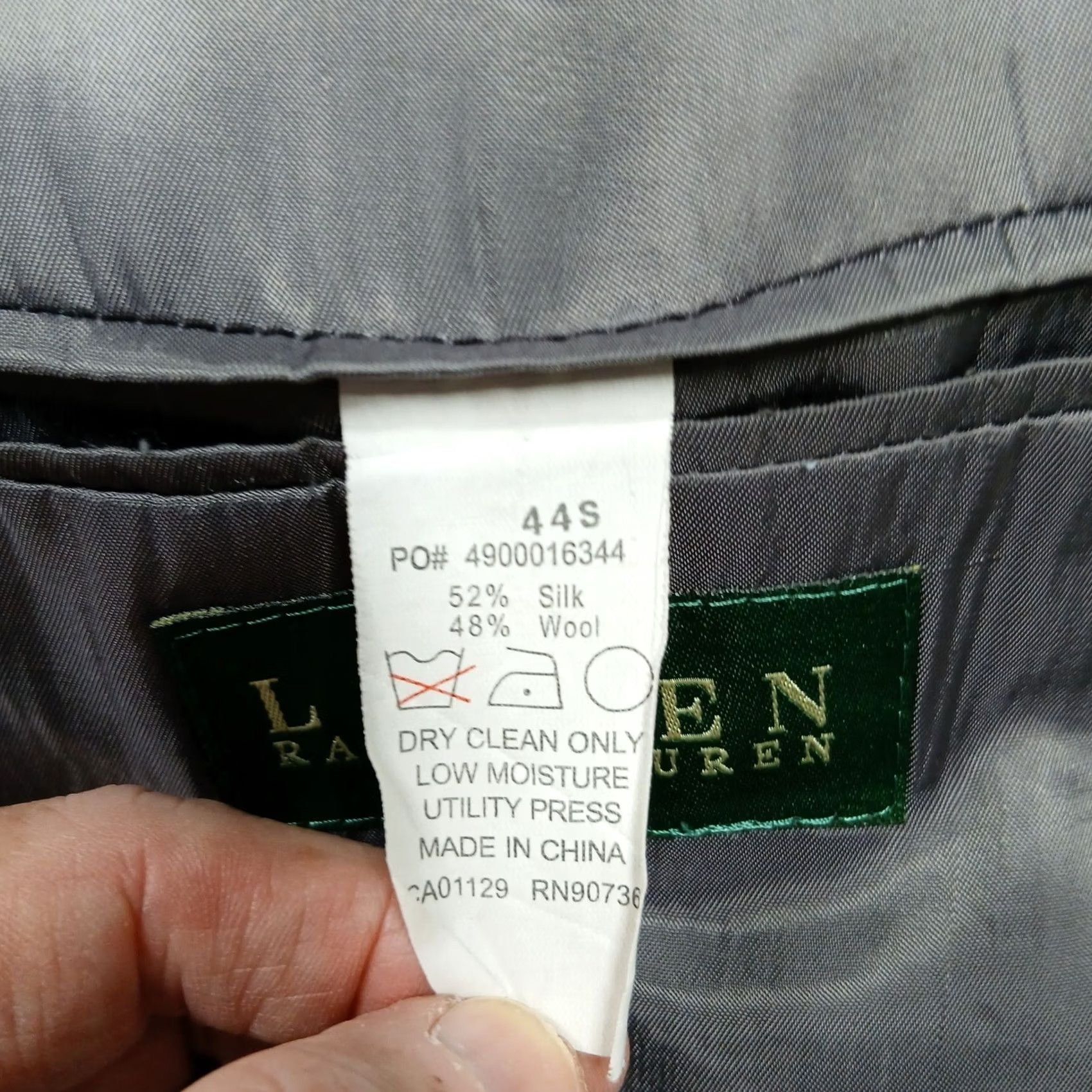 Ralph Lauren Lauren Ralph Lauren Blazer Sport Coat Mens 44S Gray Silk Wool Blend Herringbone Button Notched Lapels Pockets 2-Button Outfit Business Casual Size 44R - 5 Thumbnail