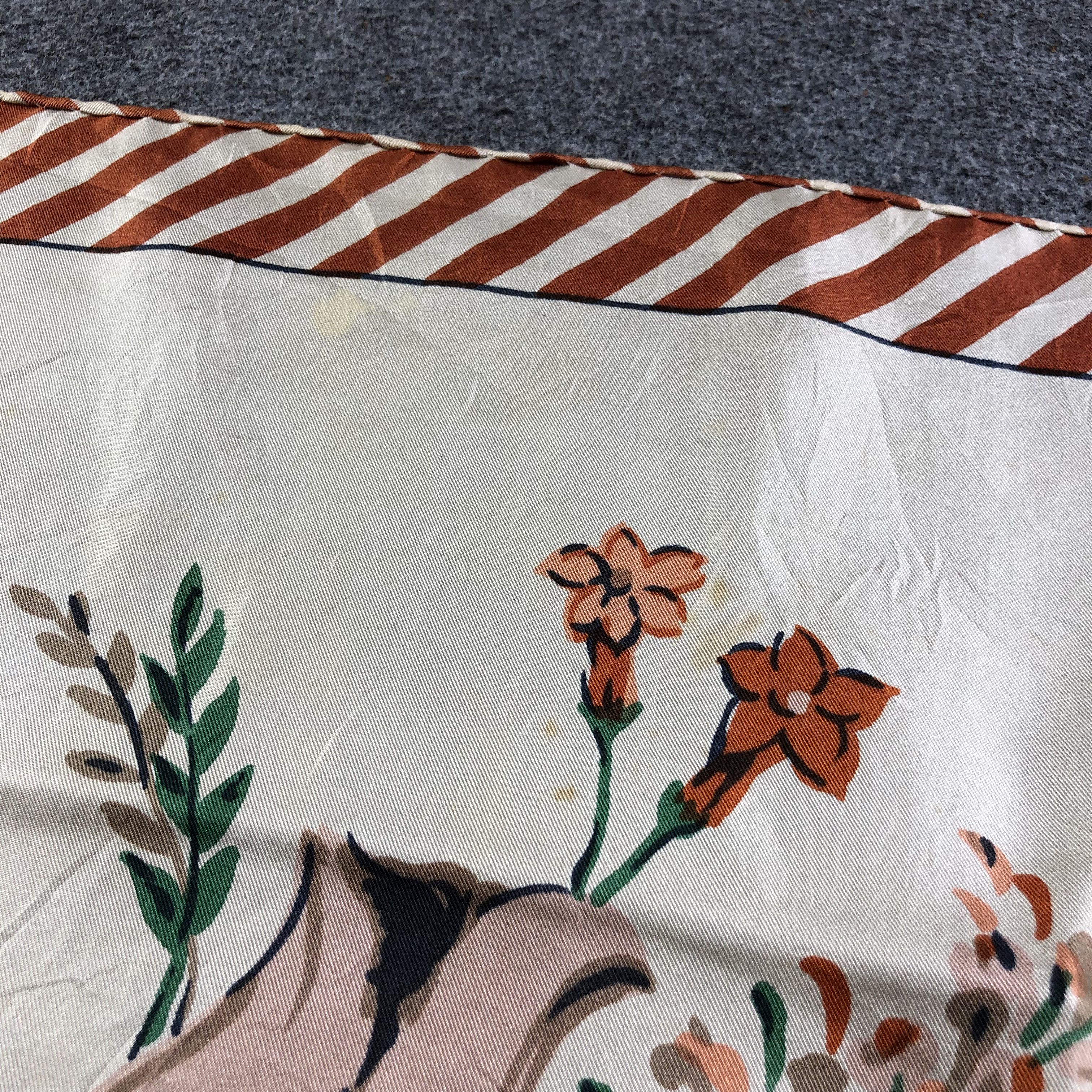 Vintage Luxury Hand Rolled Floral Silk Scarf M402 Size ONE SIZE - 14 Thumbnail