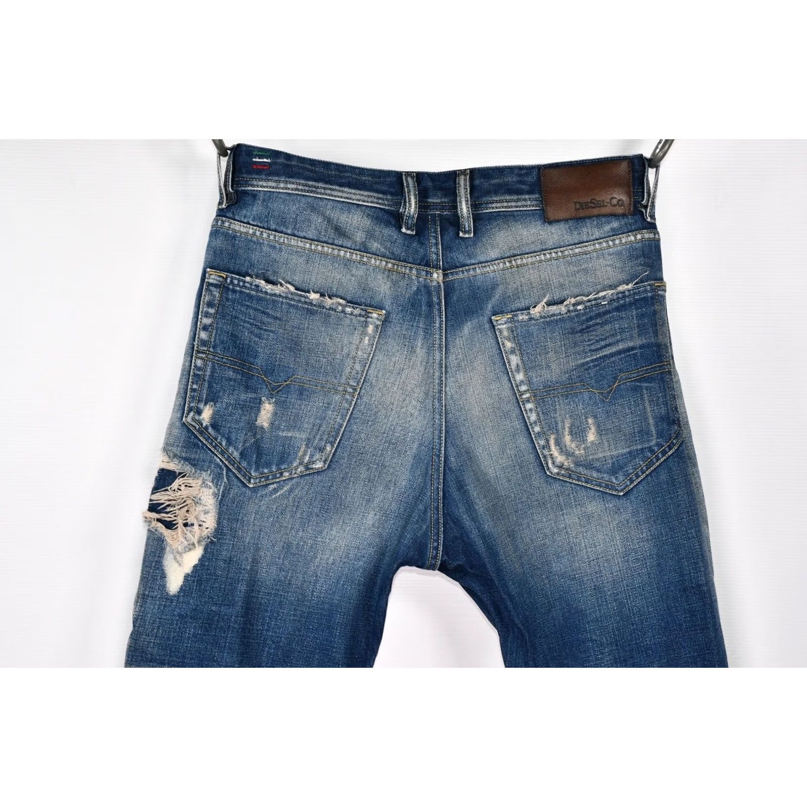 Diesel Diesel Narrot 0074M Regular-Carrot Jeans Men's W30 L32 Blue Cotton Distressed 5-Pocket Denim California Loyal 30? Size US 30 / EU 46 - 4 Thumbnail
