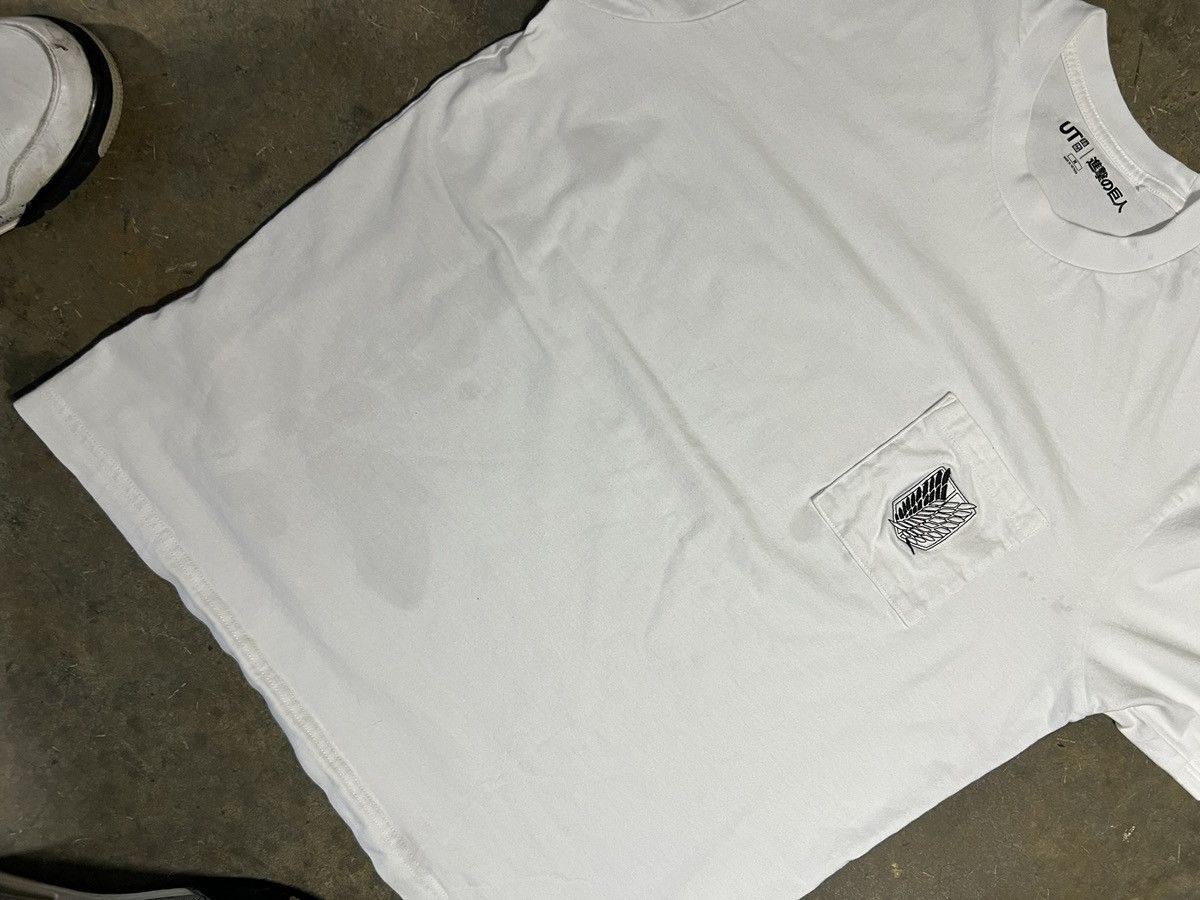 Uniqlo UNIQLO X Attack On Titan T-Shirt Founding Titan Tee SIZE M Size US M / EU 48-50 / 2 - 11 Thumbnail