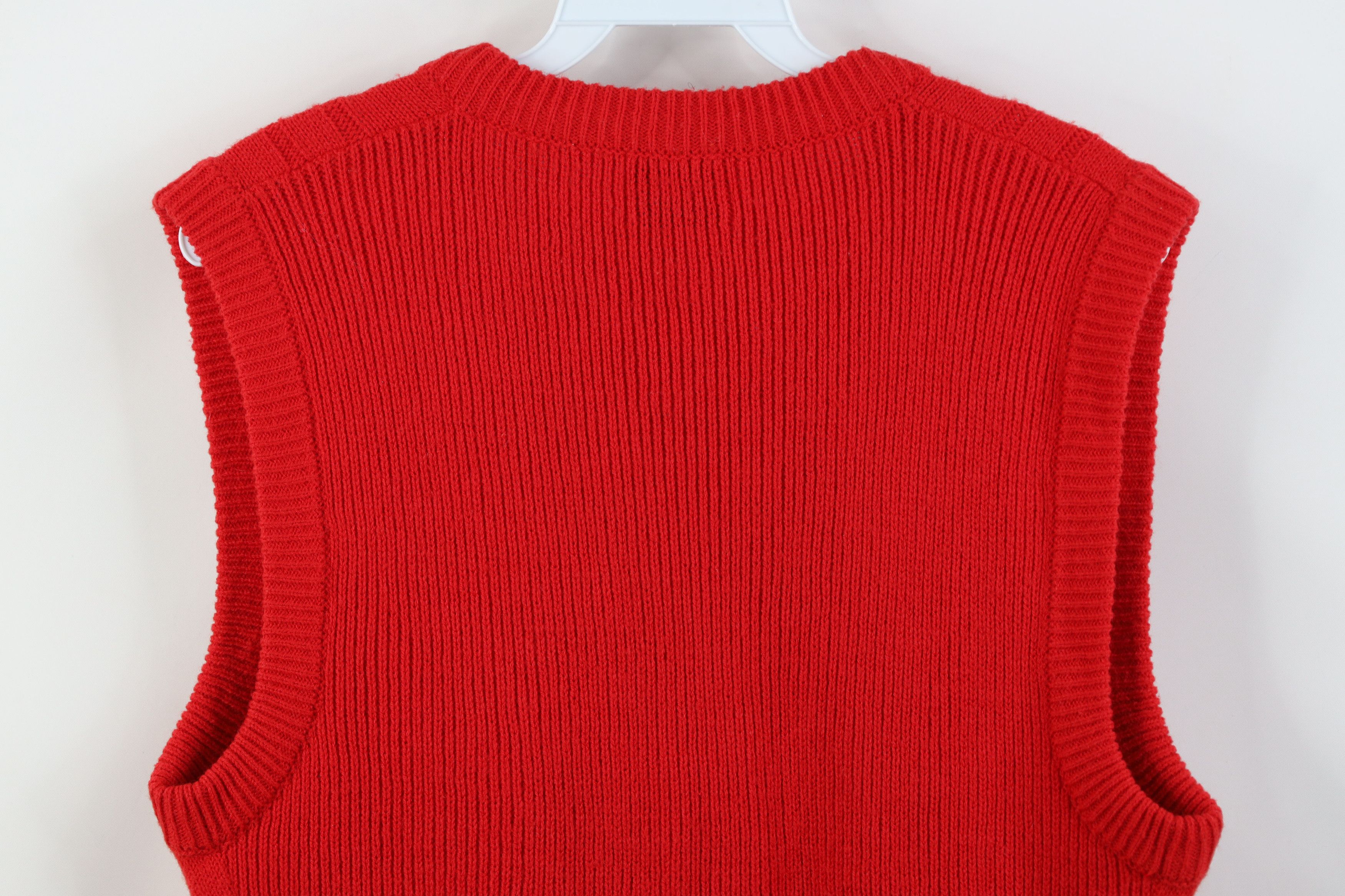 Vintage Vintage 60s 70s Streetwear Cable Knit Sweater Vest Red Size US M / EU 48-50 / 2 - 7 Thumbnail
